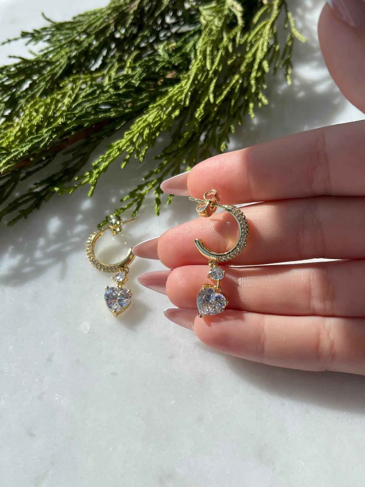 Vip 14k Gömme Zirkon Taşlı Kalp Küpe