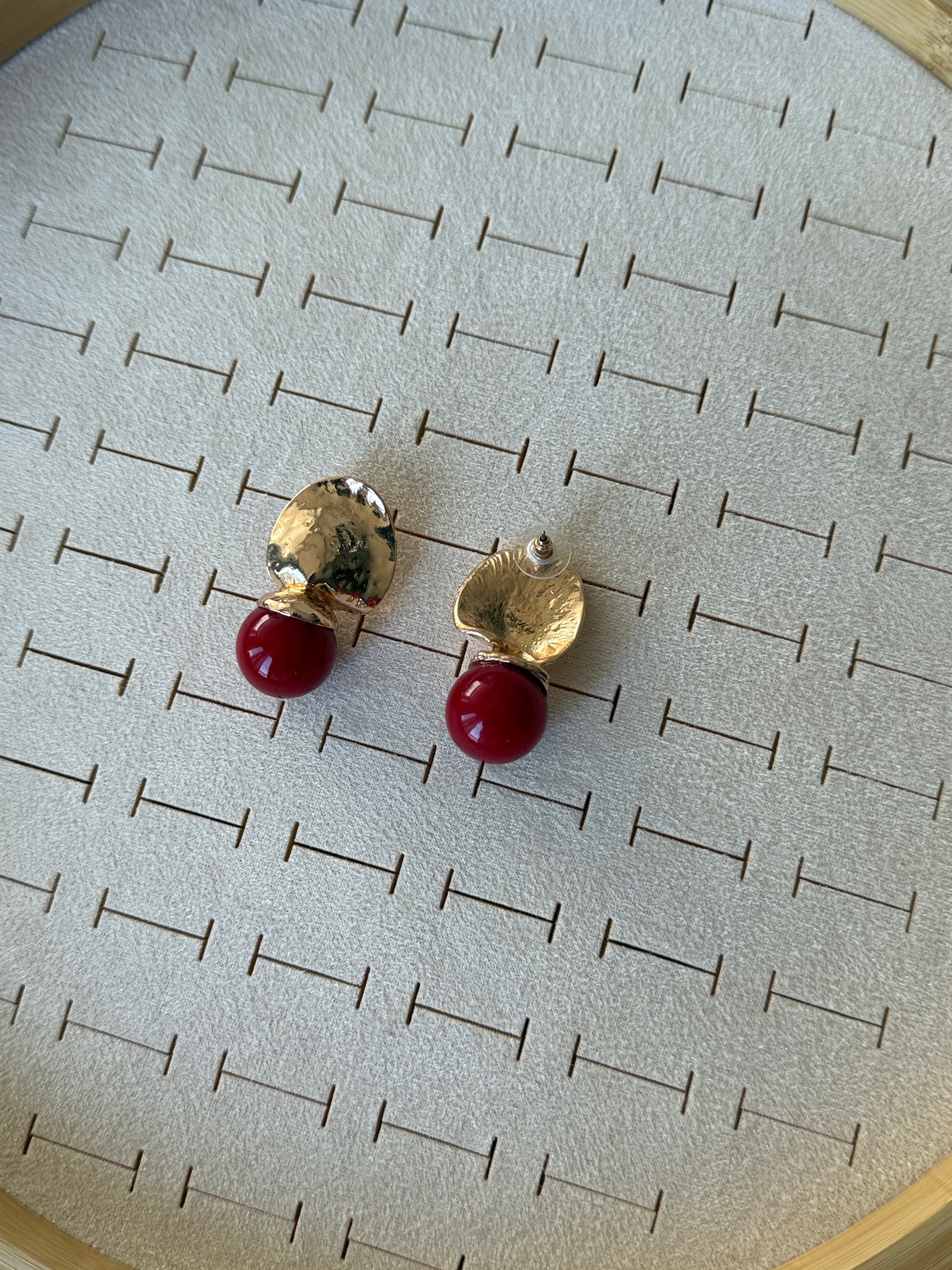 Özel Seri Lux Marka Vintage KırmızıTop Küpe