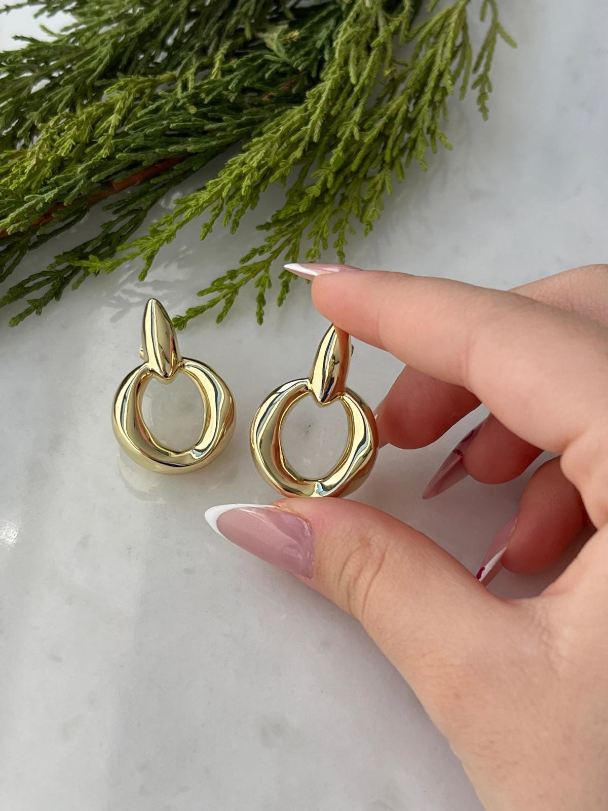 Vip  14k Çivi Küpe