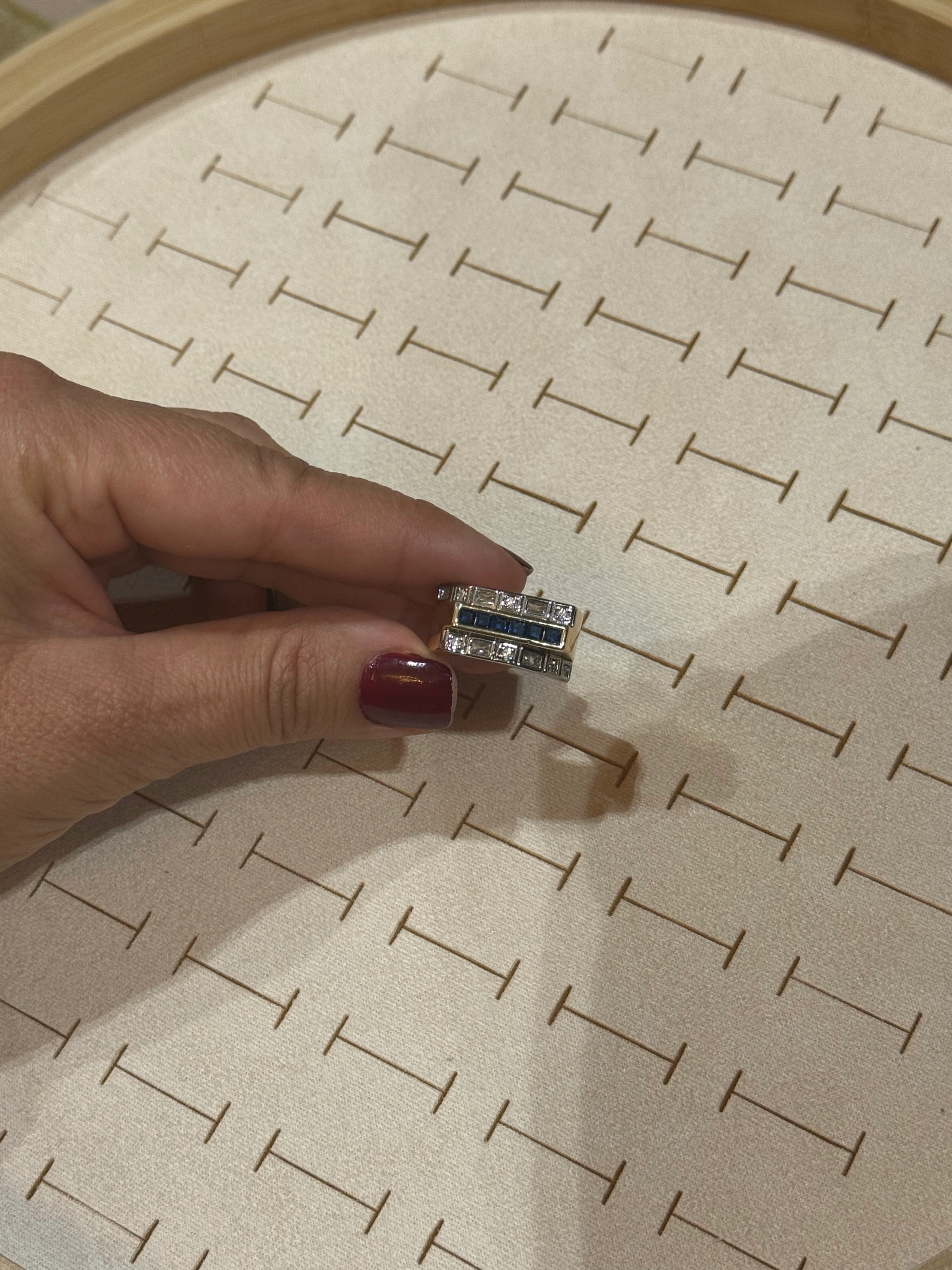 Özel Seri Lacivert Şerit Taşlı Yüzük