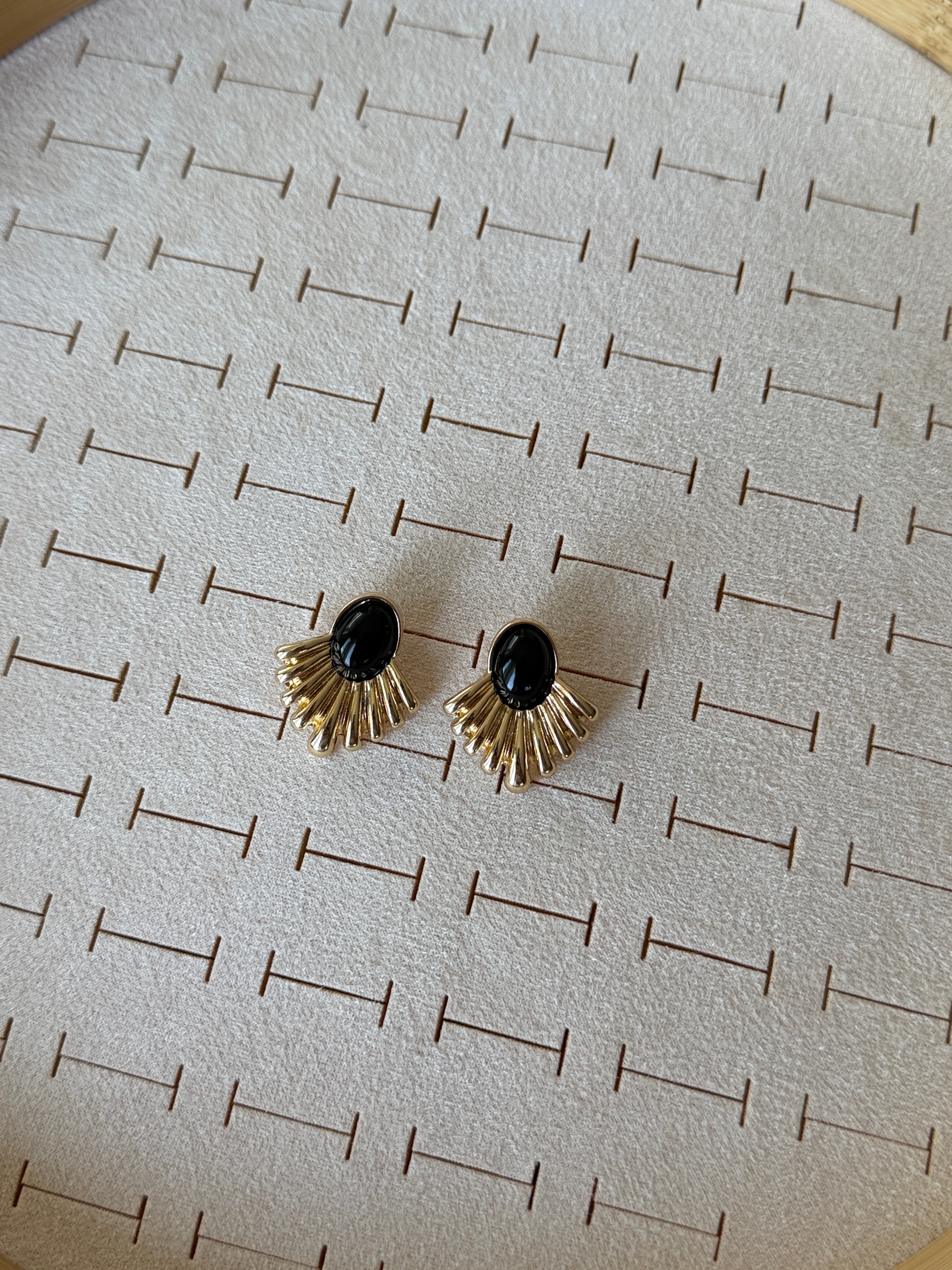 Özel Seri Luc Marka Minimal Vintage Küpe Siyah