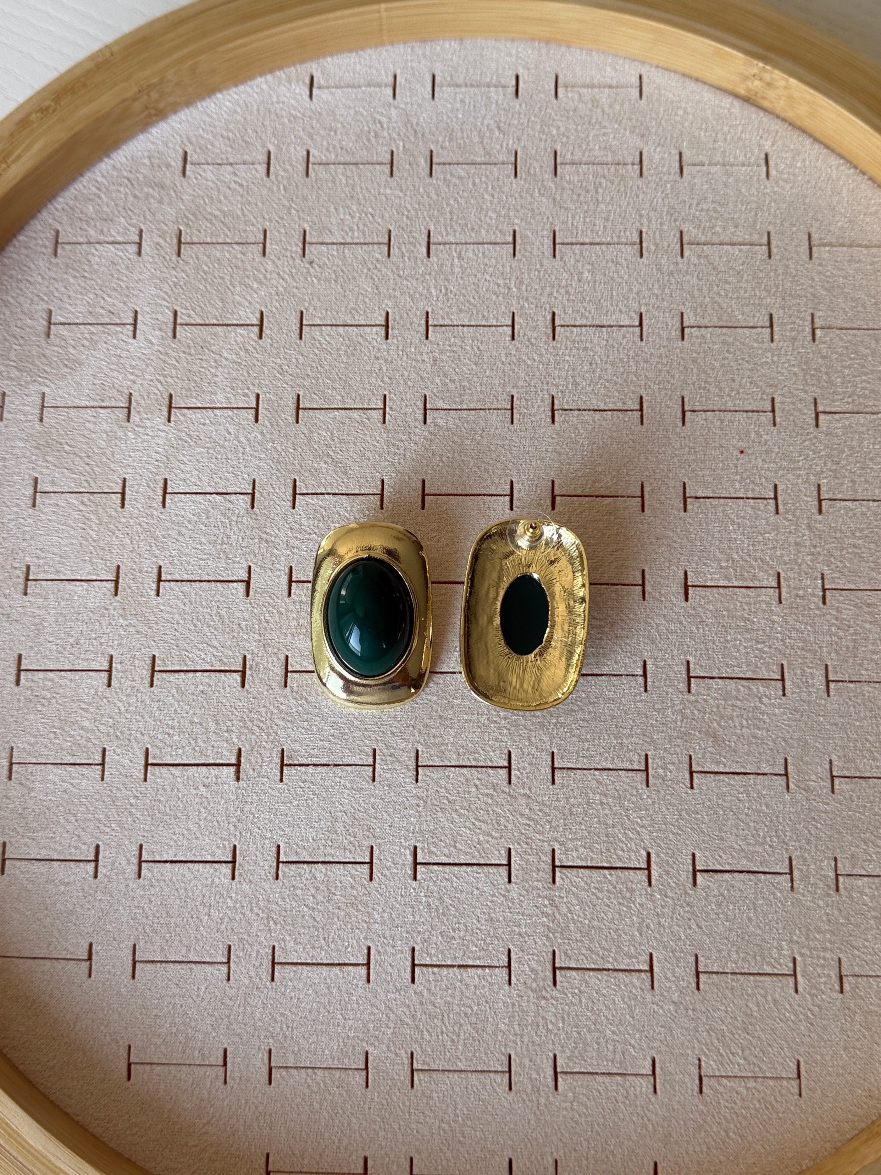 Özel Seri Marka Model Kedi Gözü Yeşil Küpe