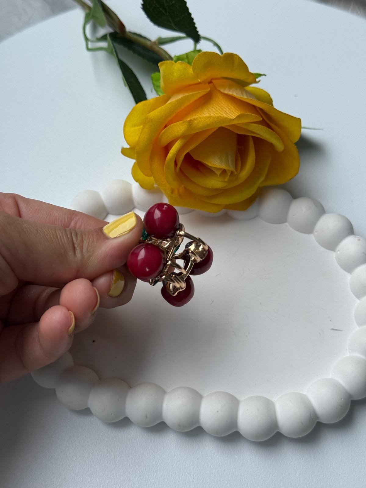 Minimal Kirazlı Mandal Toka