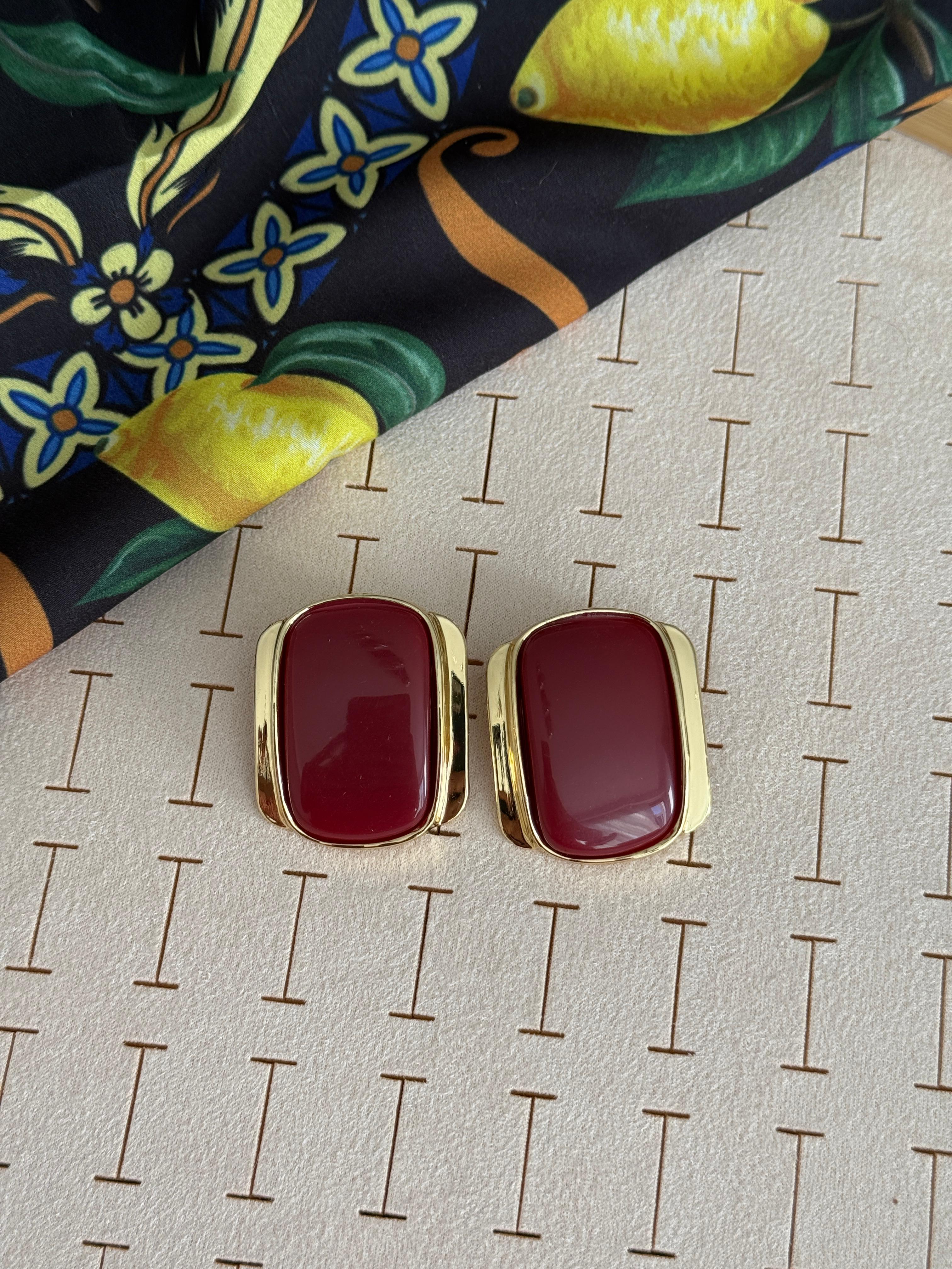 Özel Seri Bordo İnce Plaka Küpe