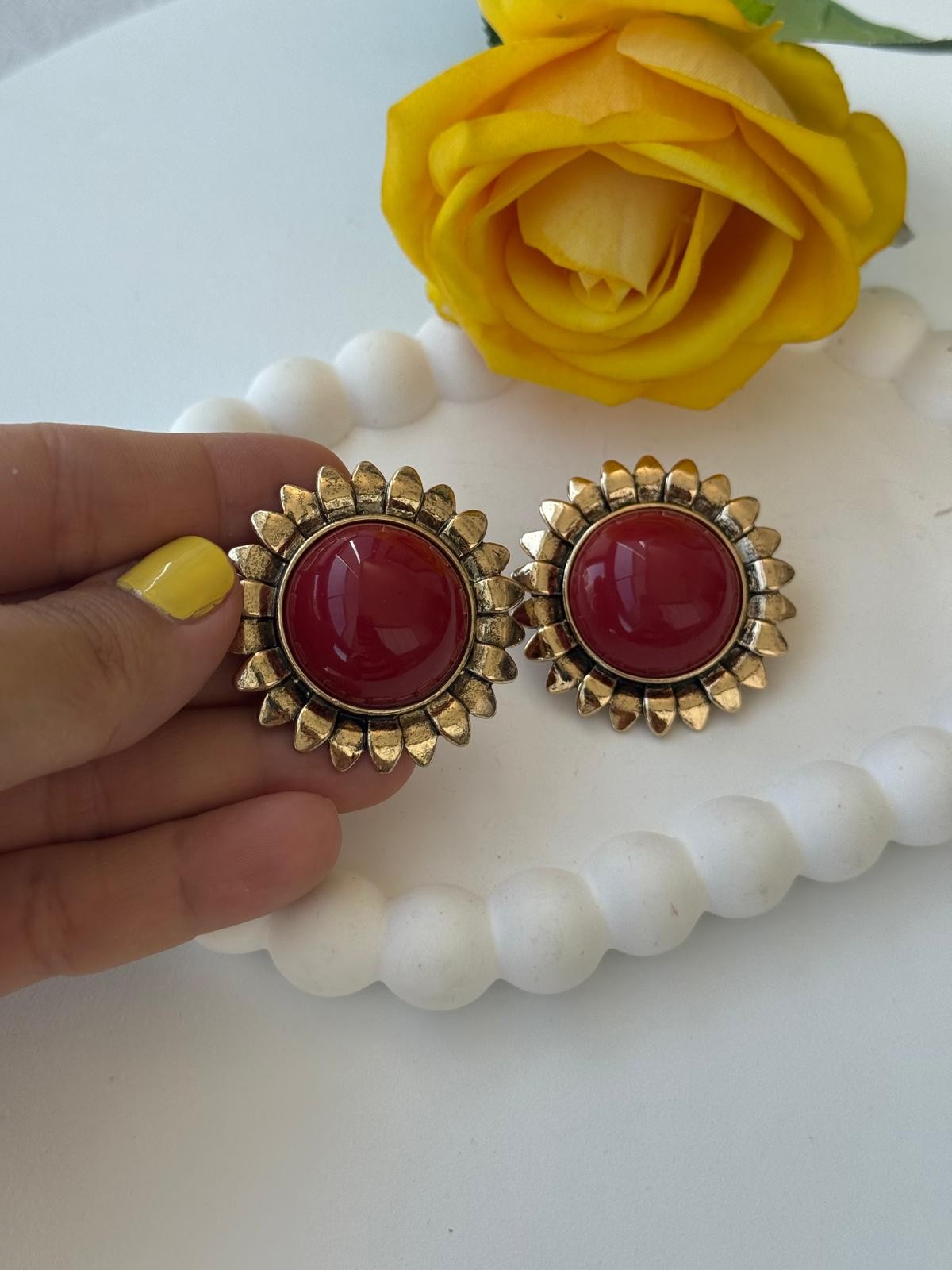 Özel Seri Marka Model Ayçiçeği Küpe Kırmızı