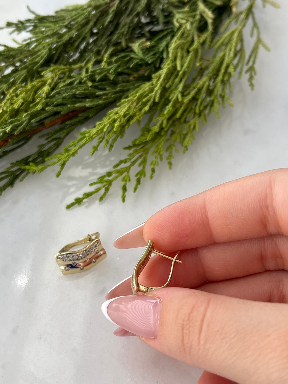 Vip 14K Taşlı Yassı Küpe