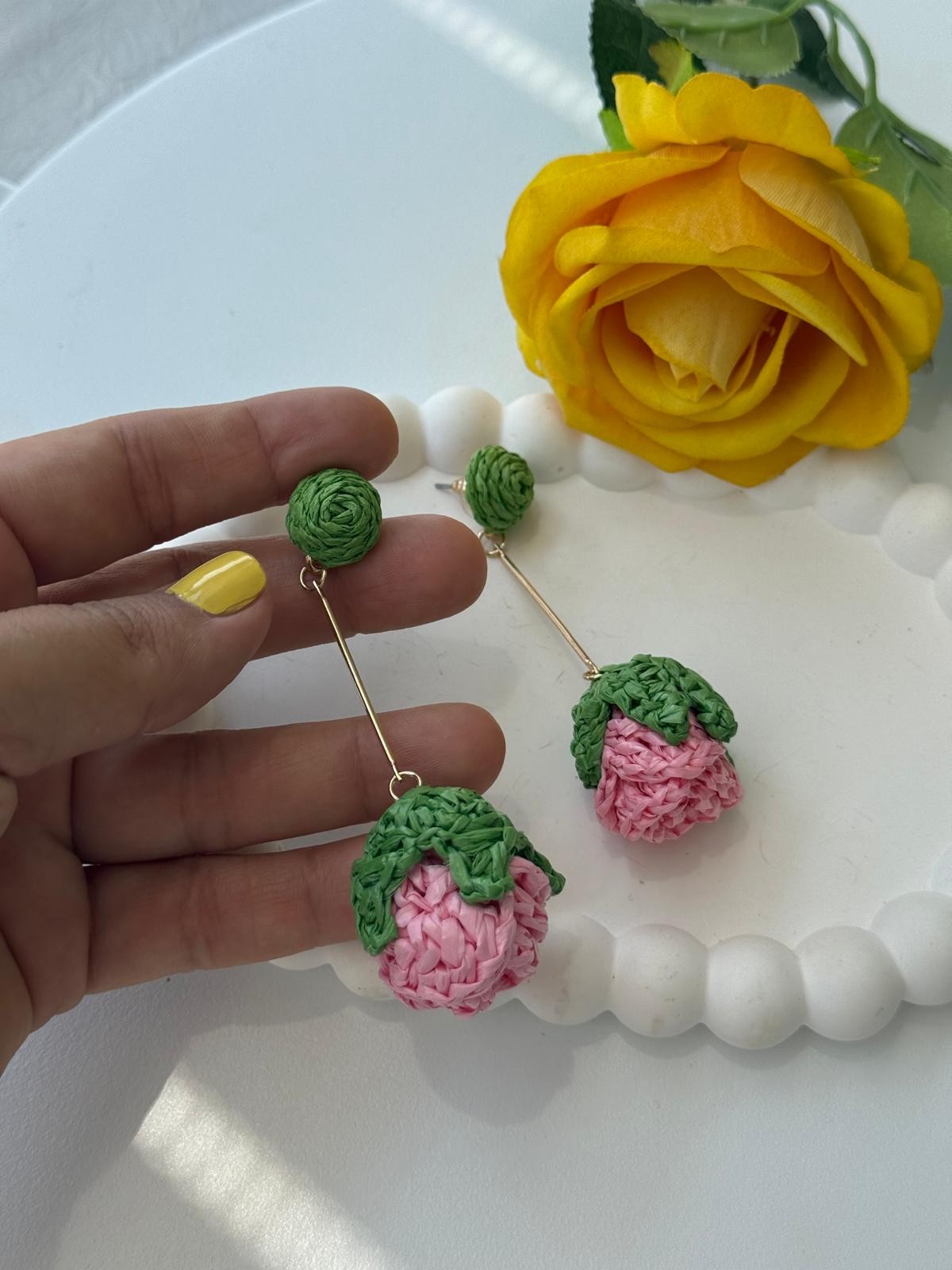 Özel Seri Sallantılı El Örgüsü Küpe Pembe