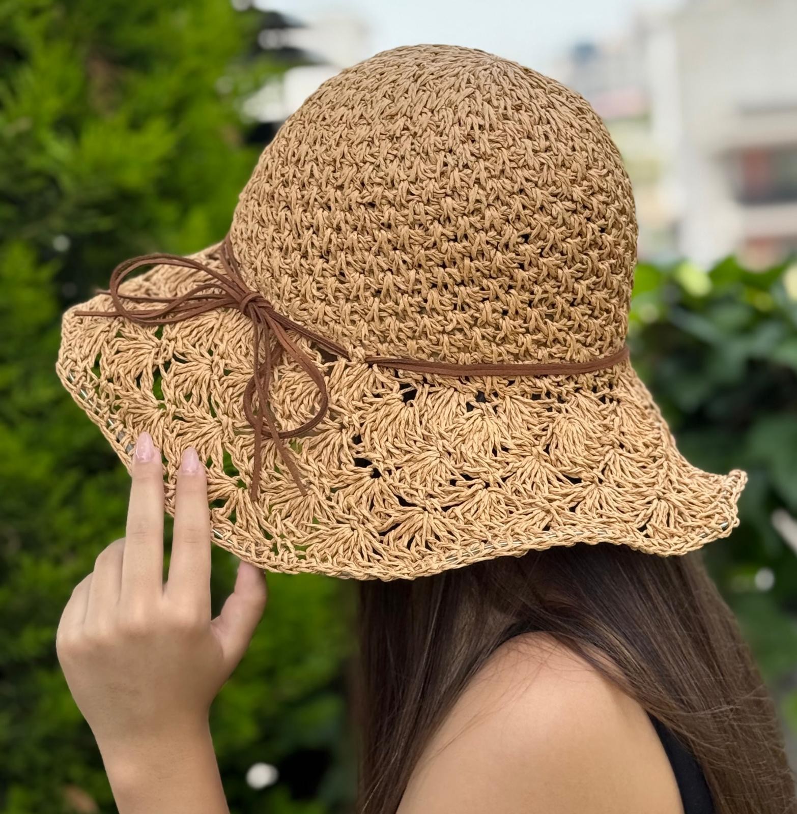 El Örgülü İp Detaylı Hasır Şapka Camel