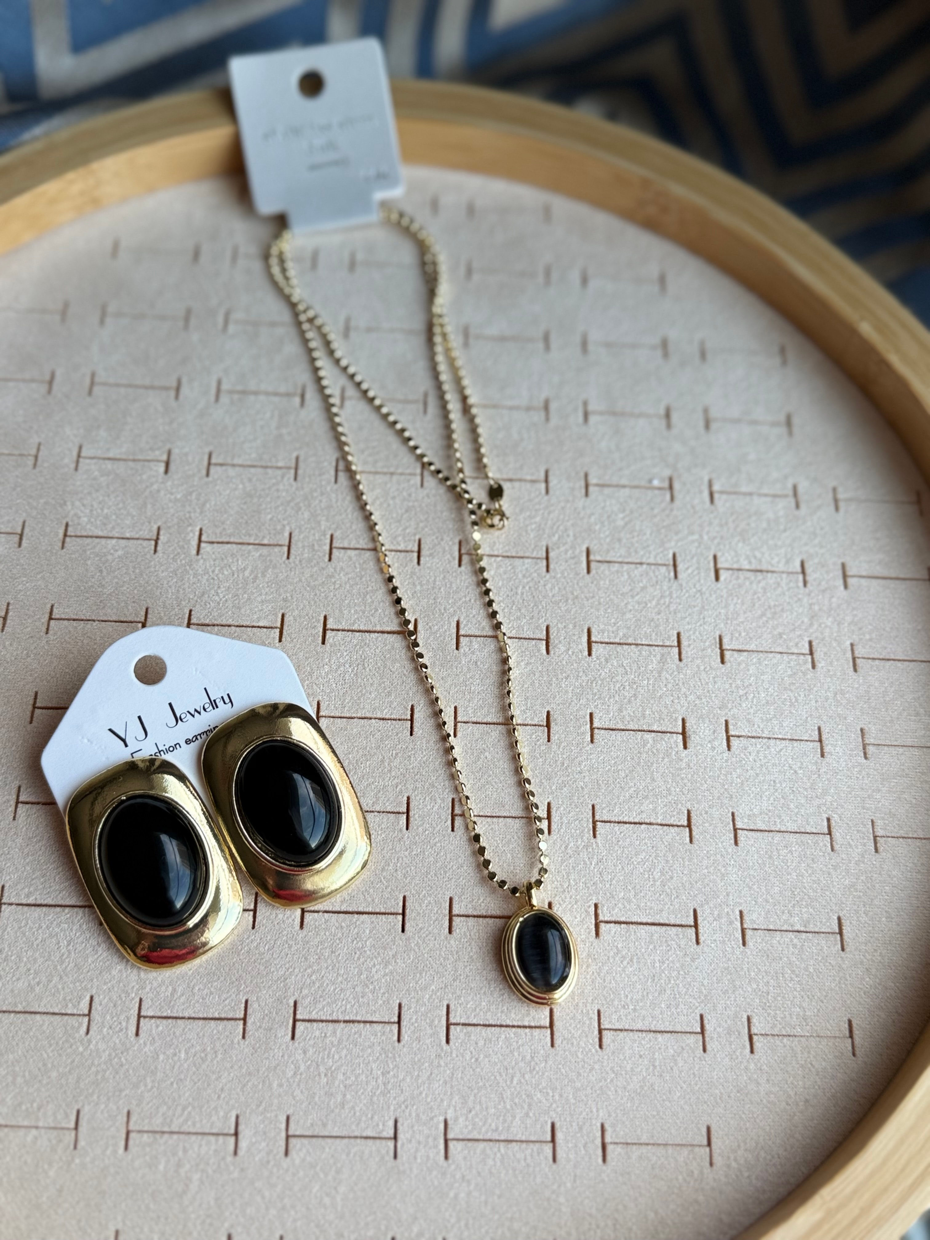 Ezme Pul Zincirli Siyah Vintage Kolye Küpe Kombini 