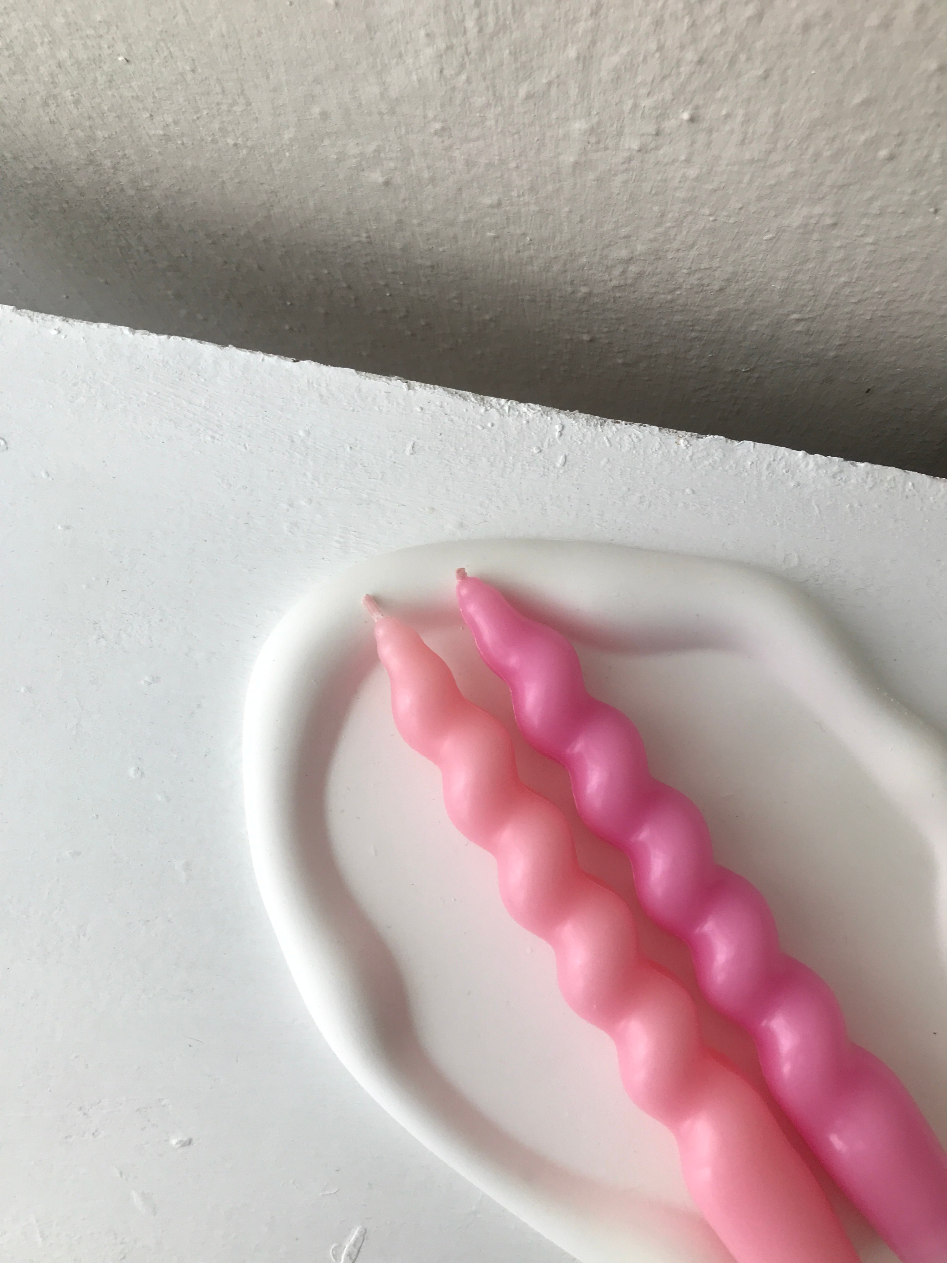 Outlet 2’li Pembe Tonları Burgu Mum Seti