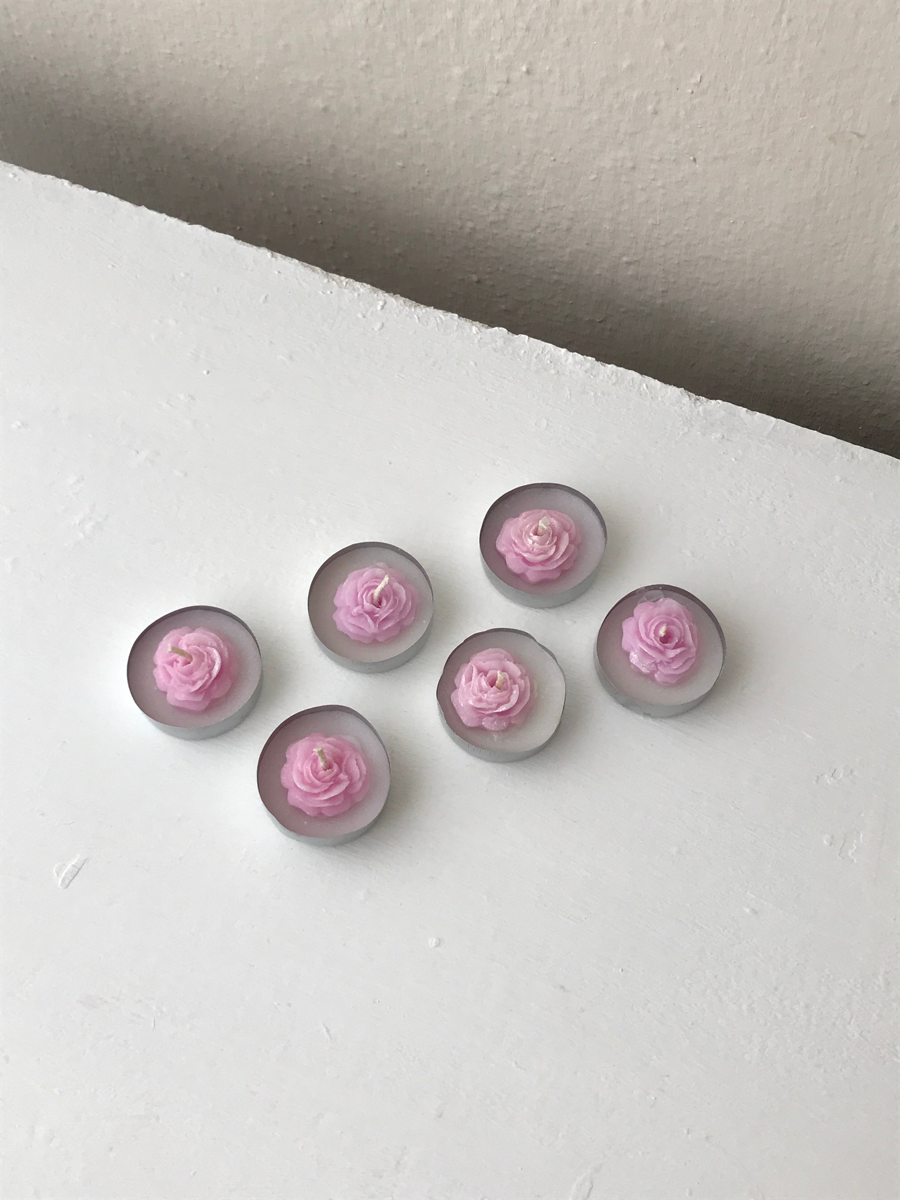 Rose Decorated Tealight Candle Set