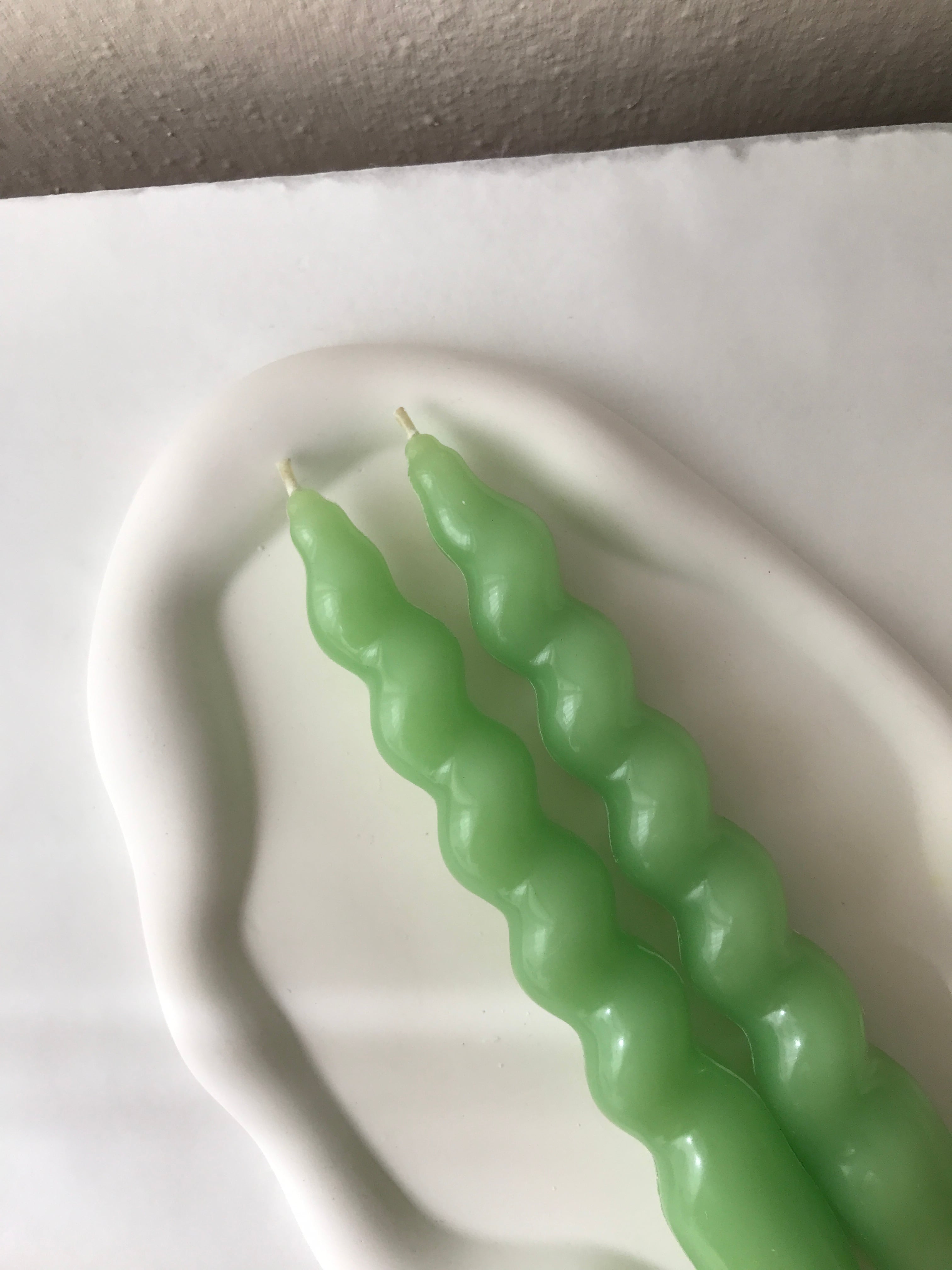 Set of 2 Twisted Candlestick Candles - Açık Yeşil