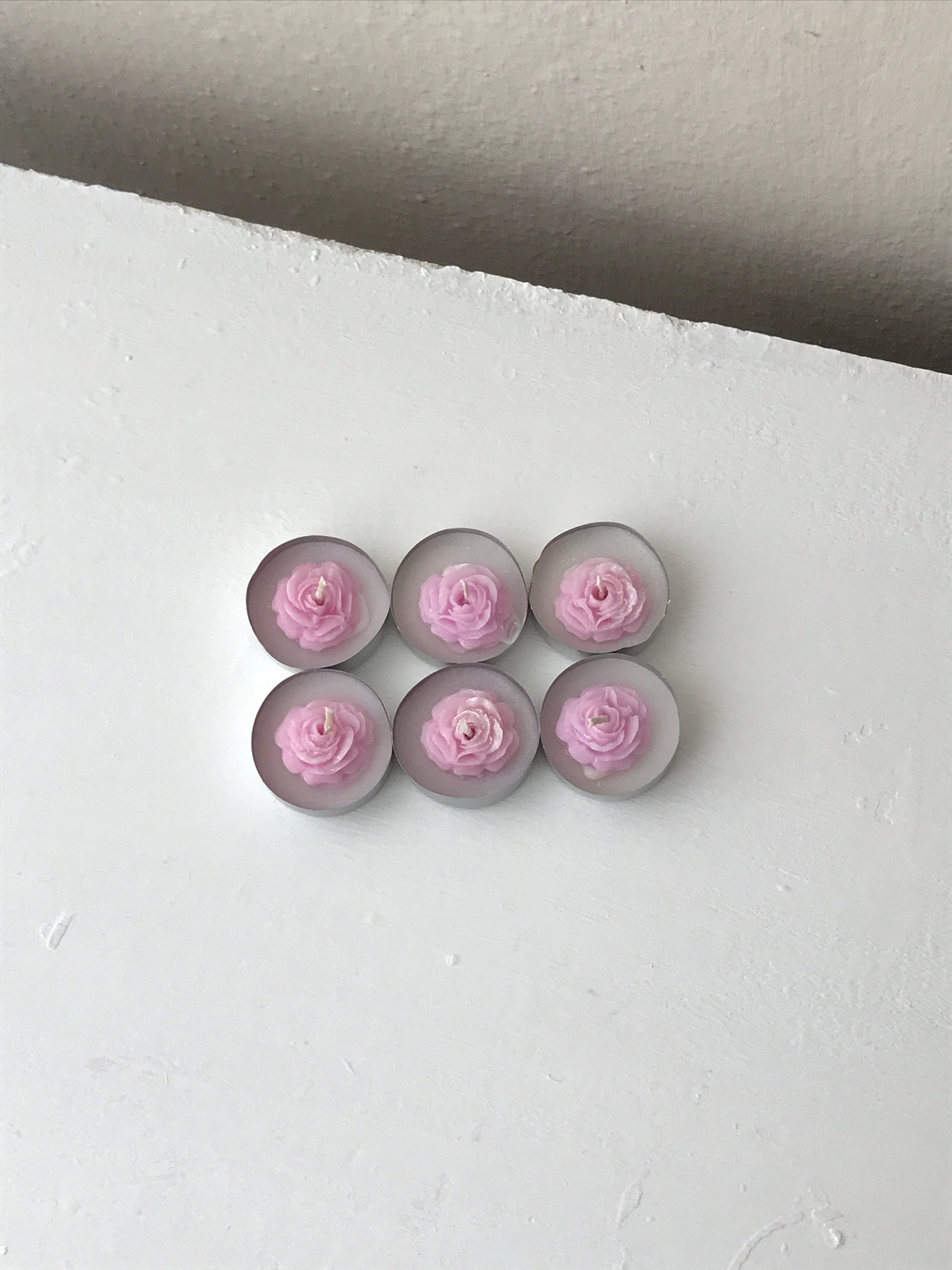 Rose Decorated Tealight Candle Set