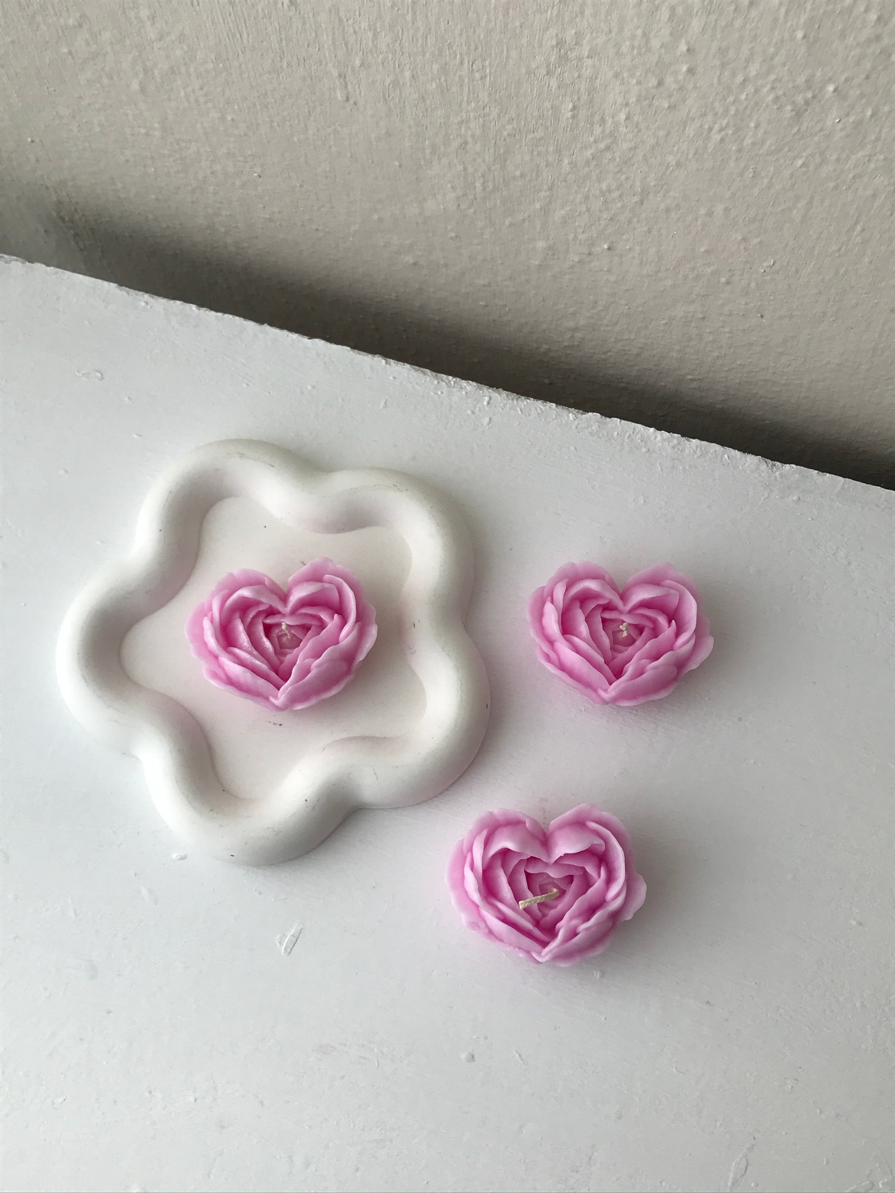 Set of 3 Decorative Heart Rose Candles