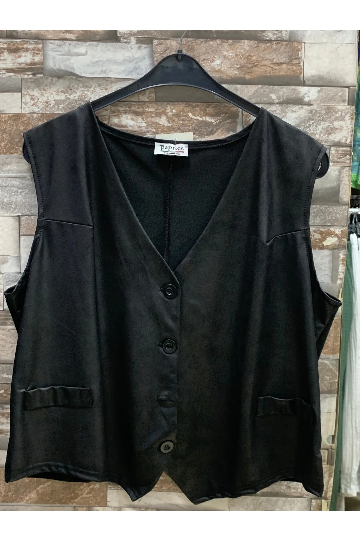 Deri görünümlü yelek