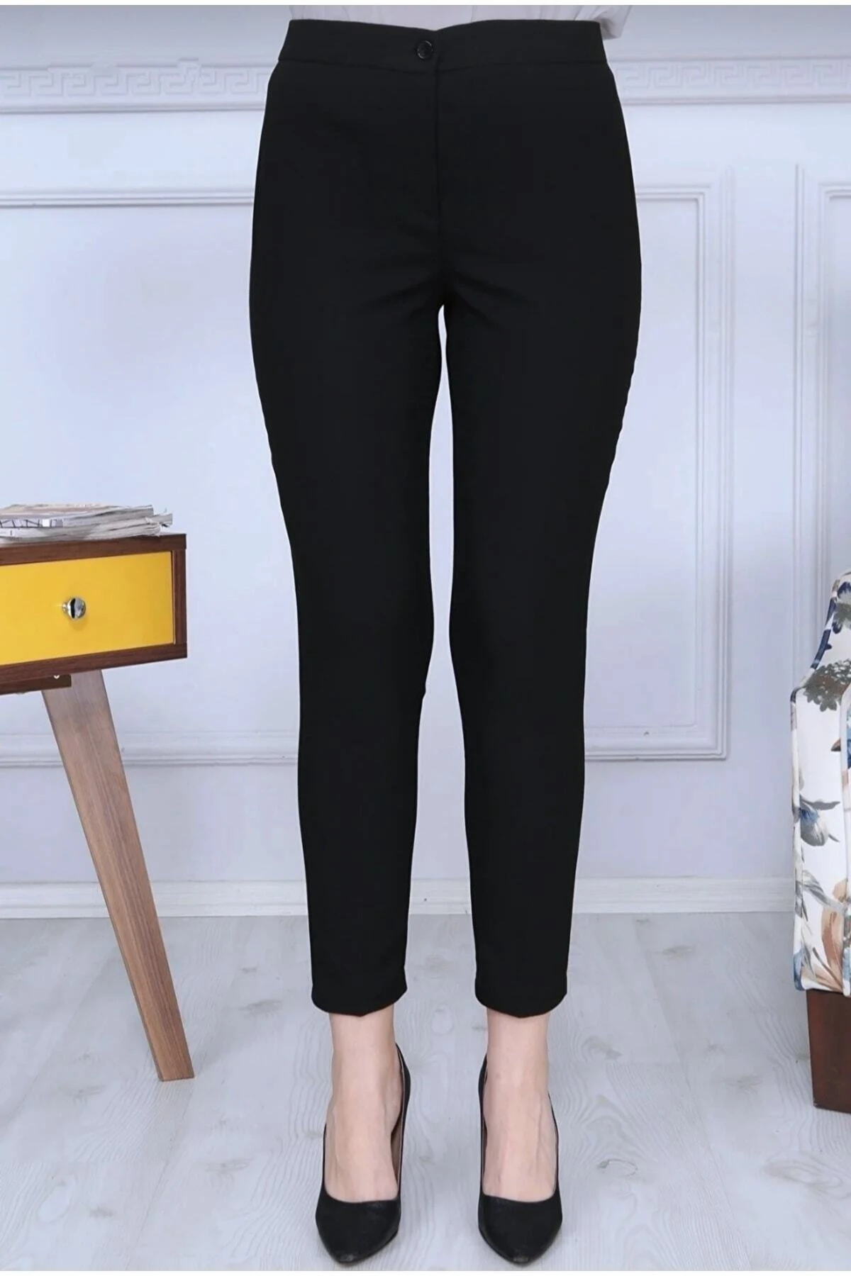 Siyah Boru Paça Kumaş Pantolon