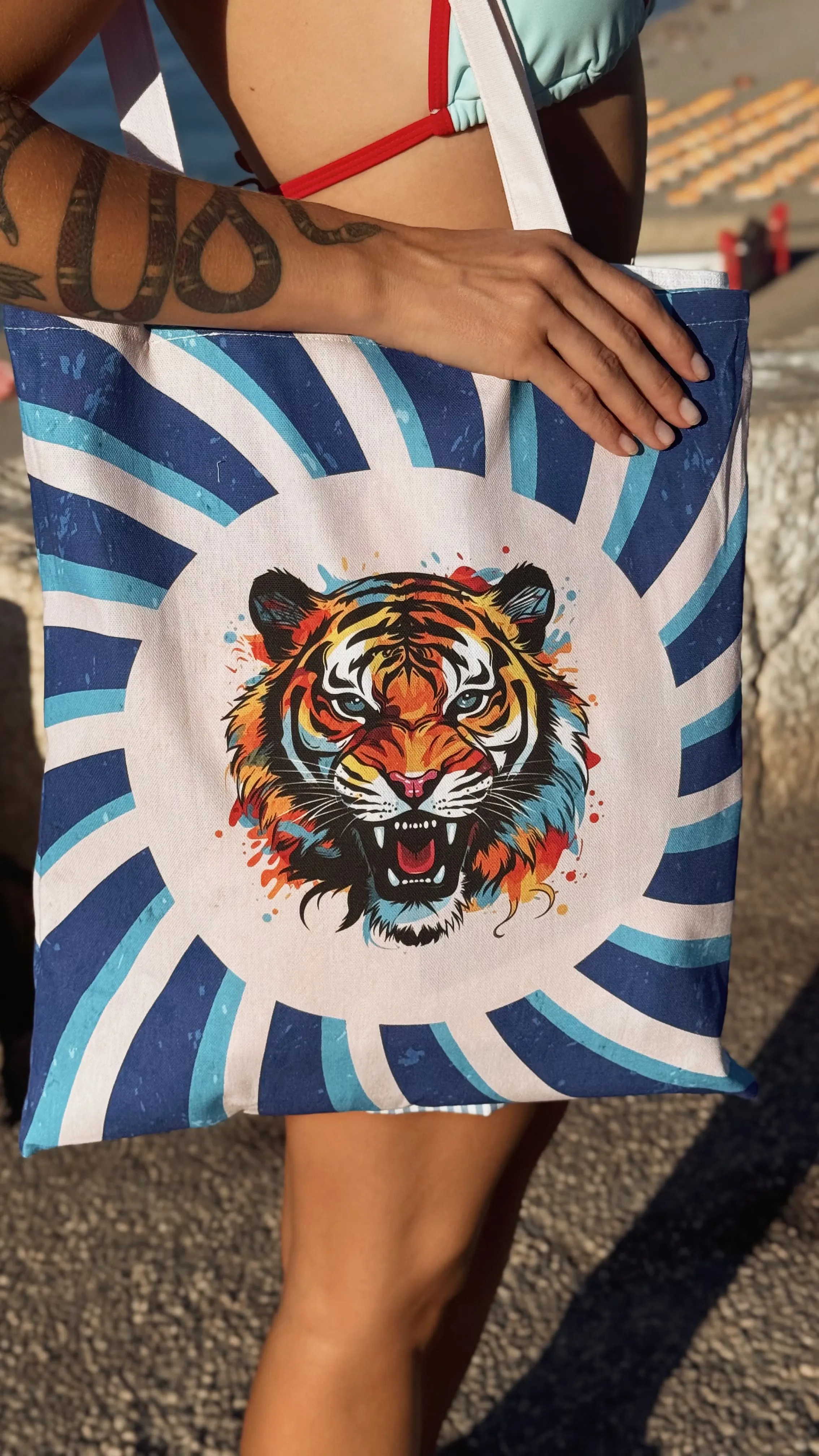 Plaj Havlusu Tiger Desenli (Özel Çantalı) 70x150 cm