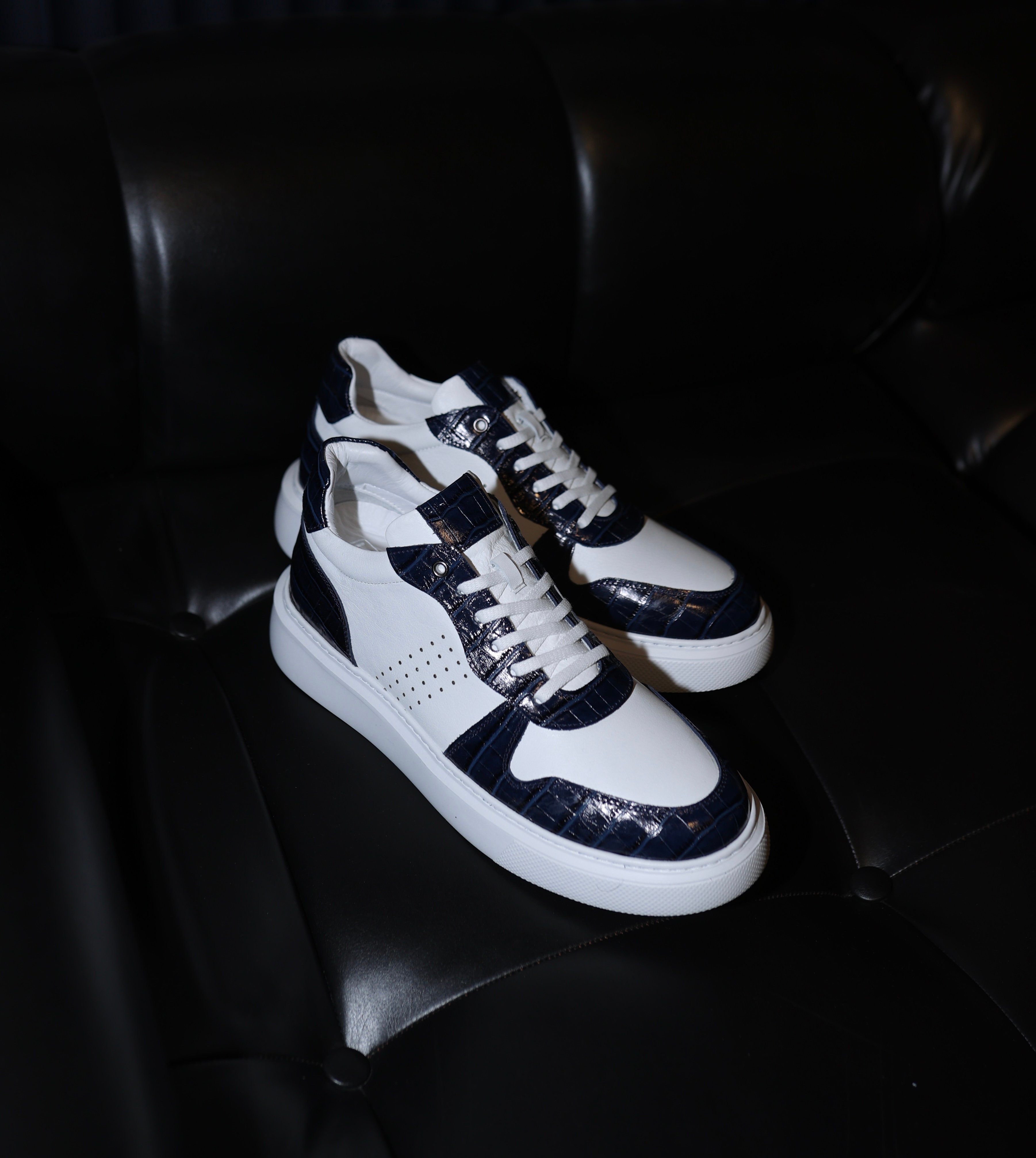 Urban Yılan +7 CM Gizli Tabanlı Siyah Beyaz Sneaker - Lacivert