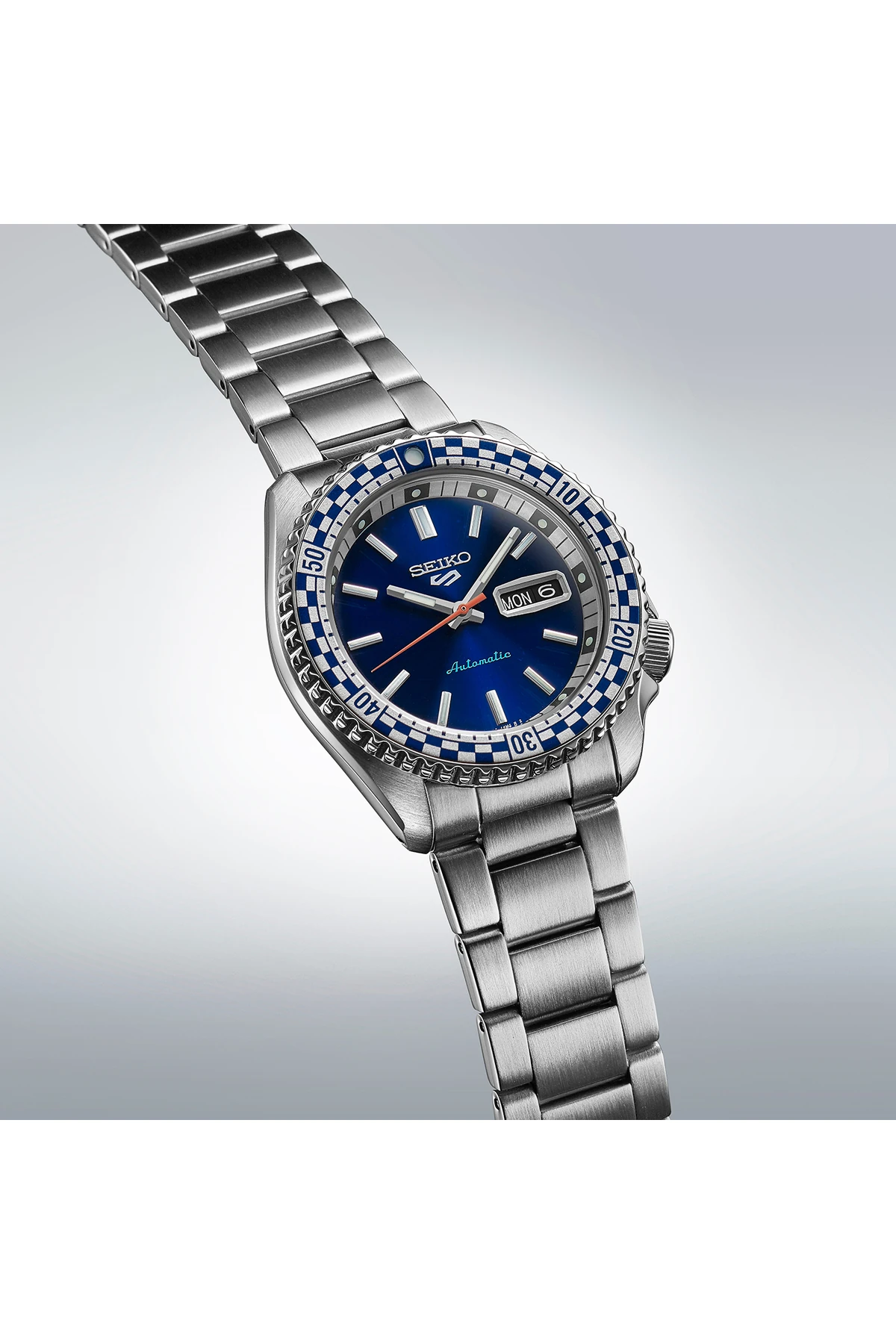 SRPK65K1 SEİKO 5 SPORTS PETROL BLUE ‘CHECKER FLAG’ SPECİAL EDİTİON