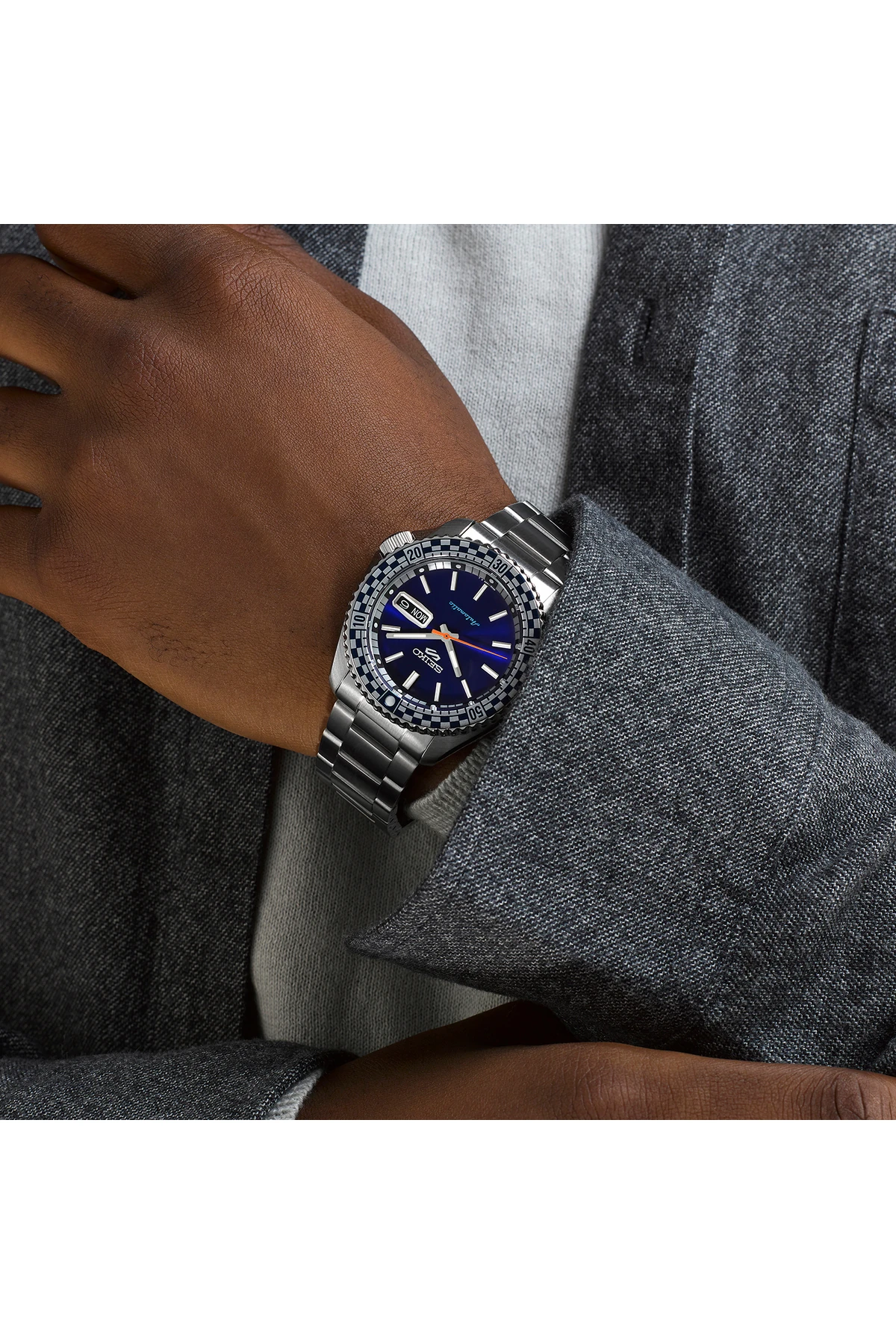 SRPK65K1 SEİKO 5 SPORTS PETROL BLUE ‘CHECKER FLAG’ SPECİAL EDİTİON