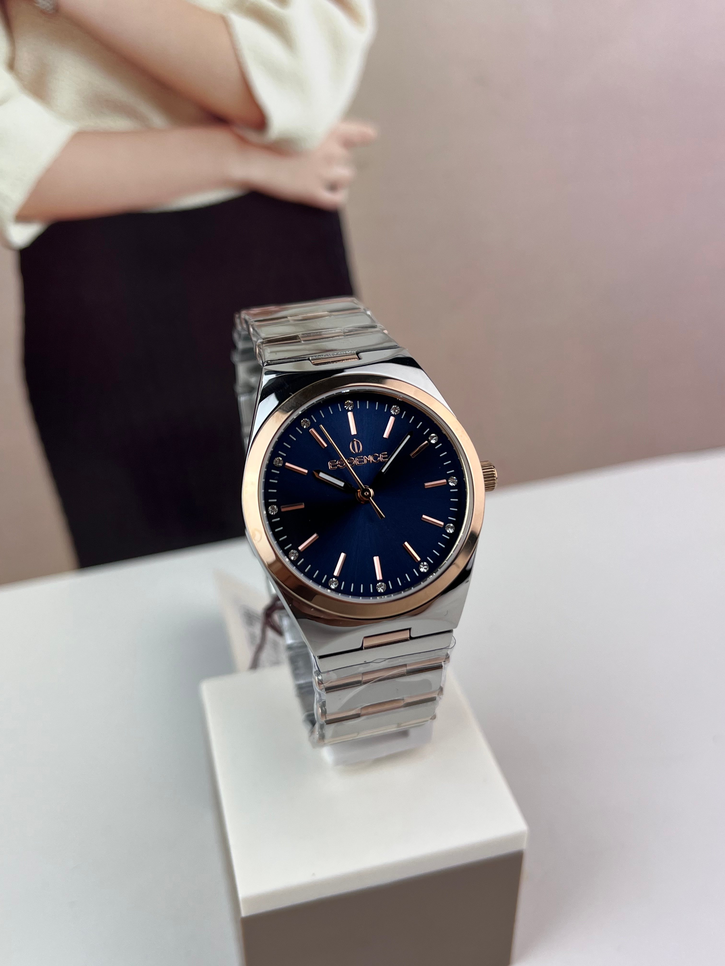 ESSENCE ES6801FE KOL SAATİ