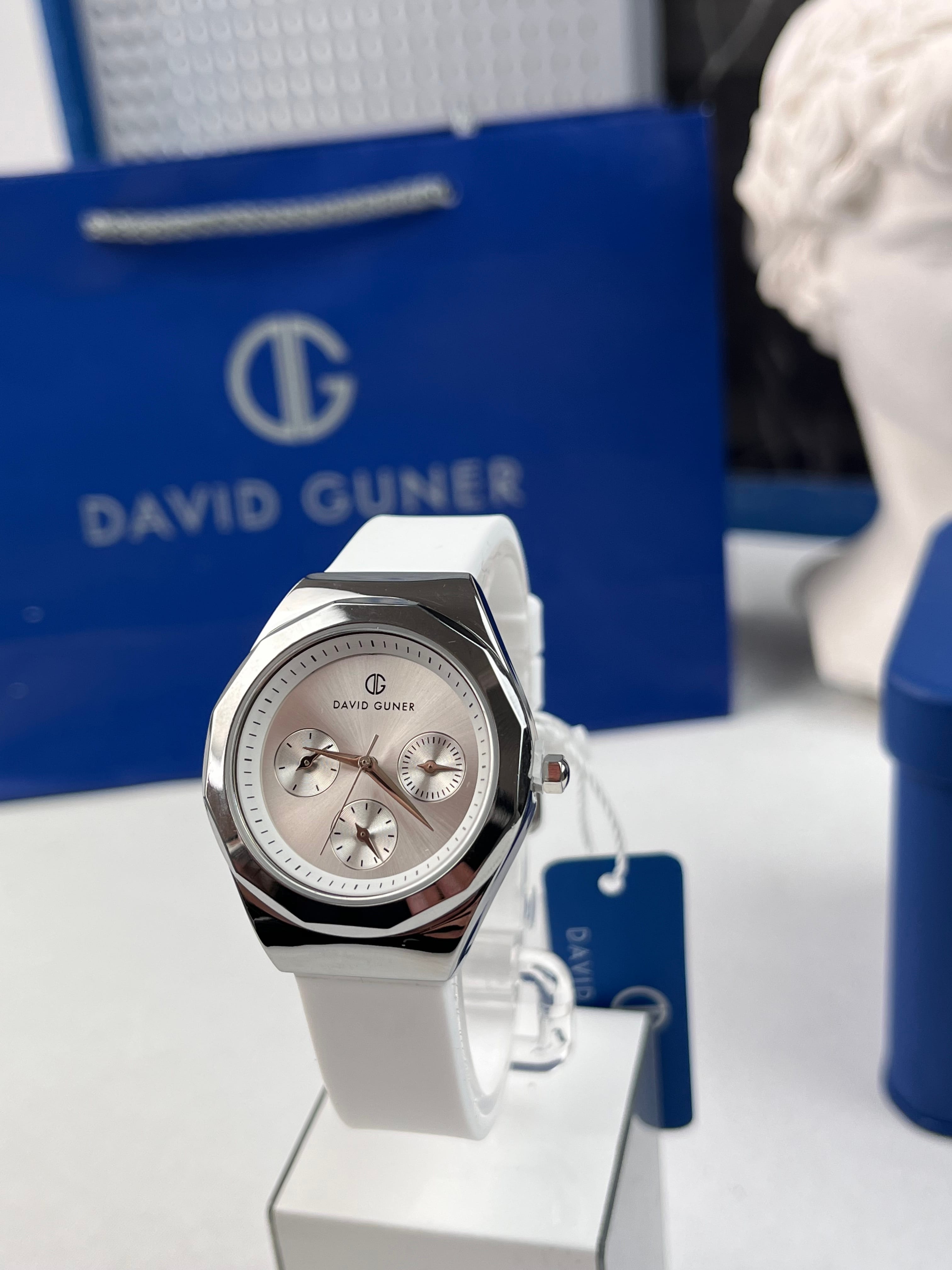 SPOR KADIN KOL SAATİ 36MM SU GEÇİRMEZ 2 YIL GARANTİLİ - BEYAZ