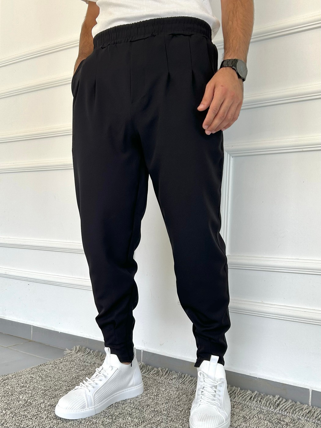 Pileli Paça Fermuarlı Jogger Pantolon - Siyah