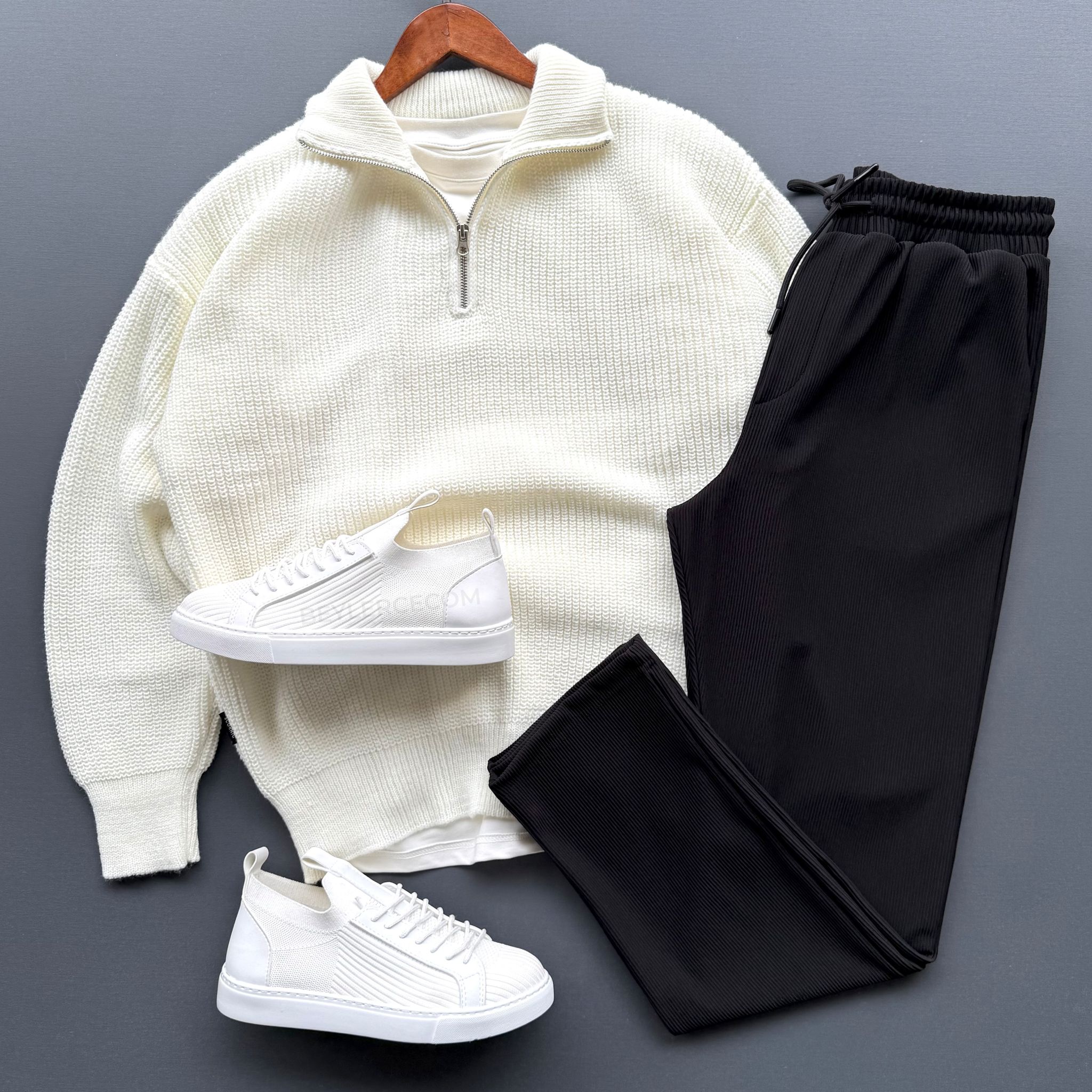 Fermuar Yakalı Selanik Triko Kazak + Baggy Fitilli Pantolon Kombin