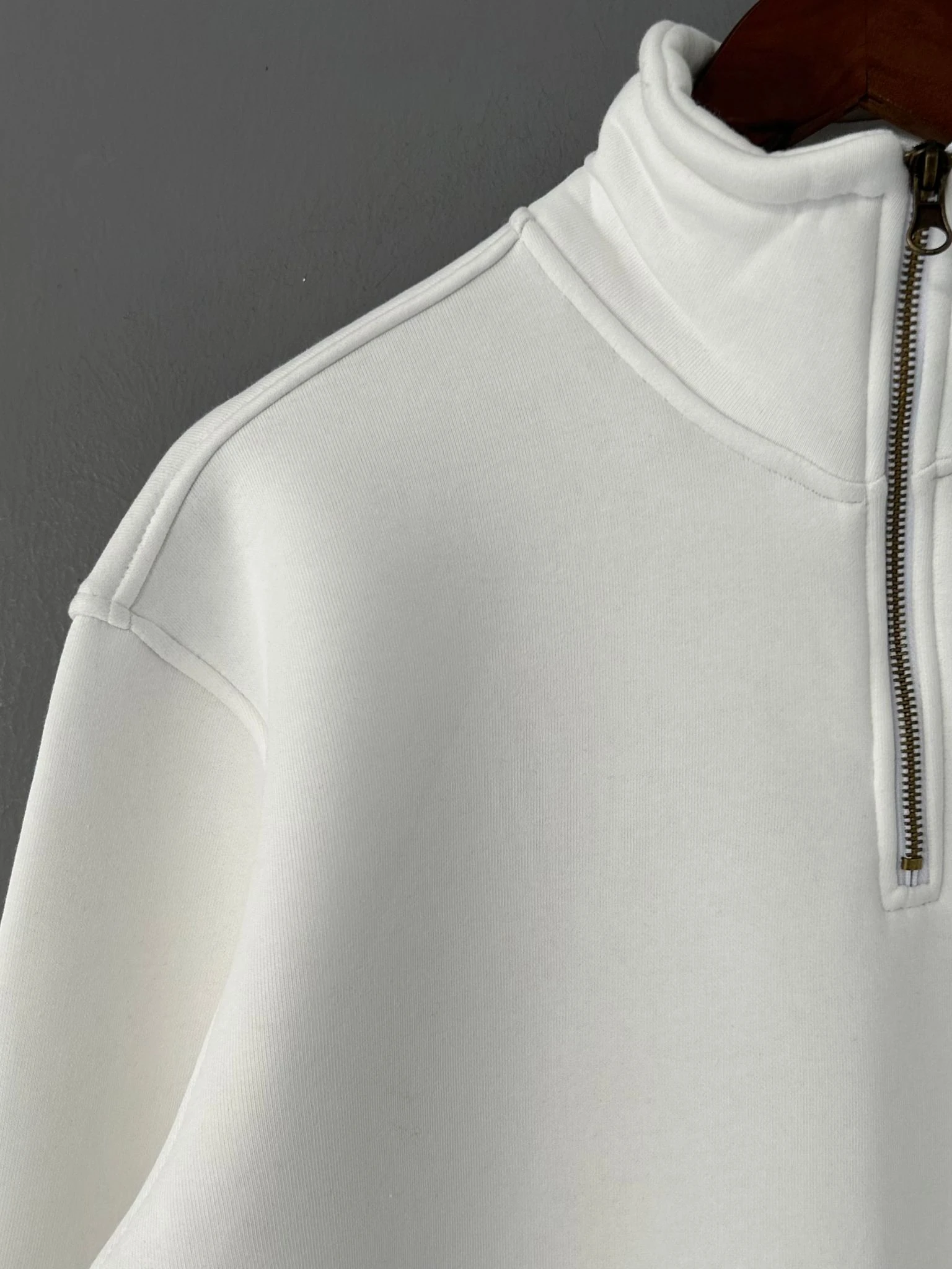 Fermuar Yakalı Üç İplik Sweatshirt