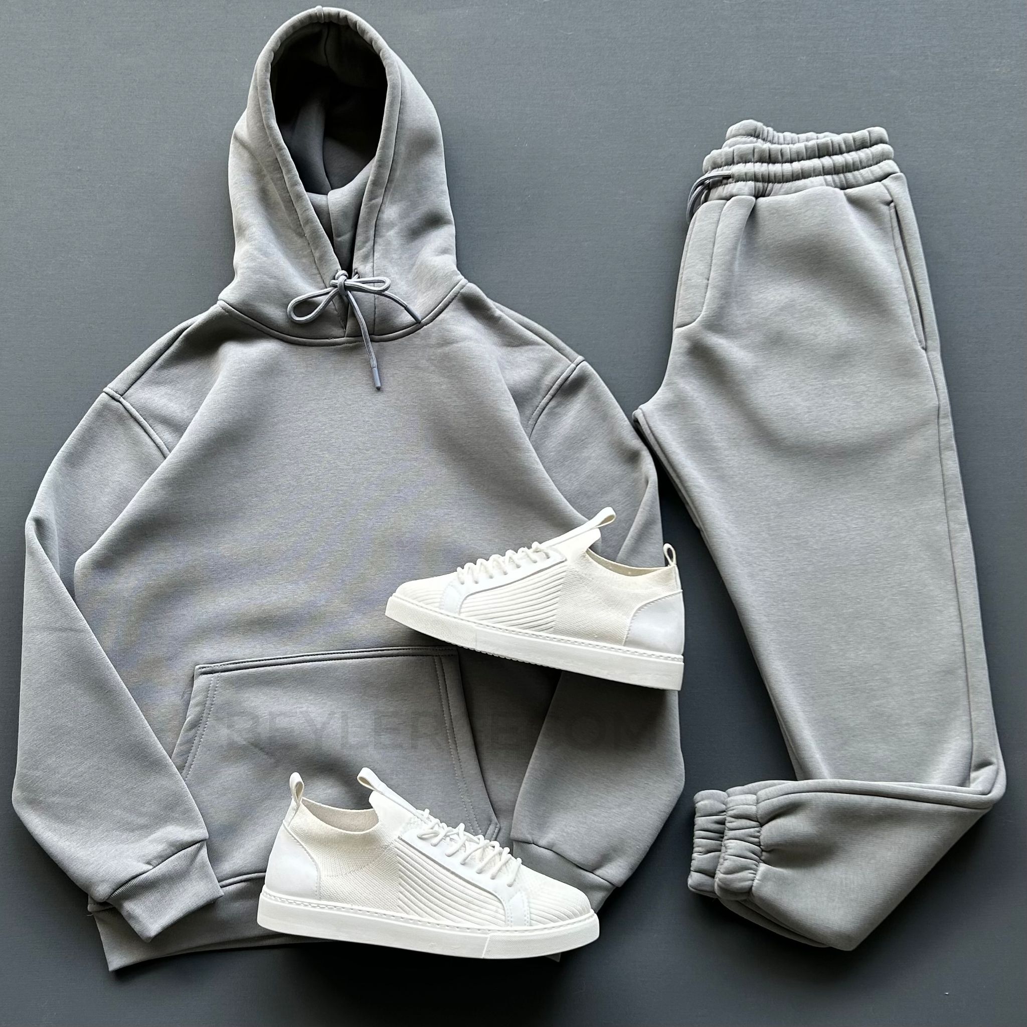 Üç İplik Kapüşonlu Sweat + Eşofman Takım