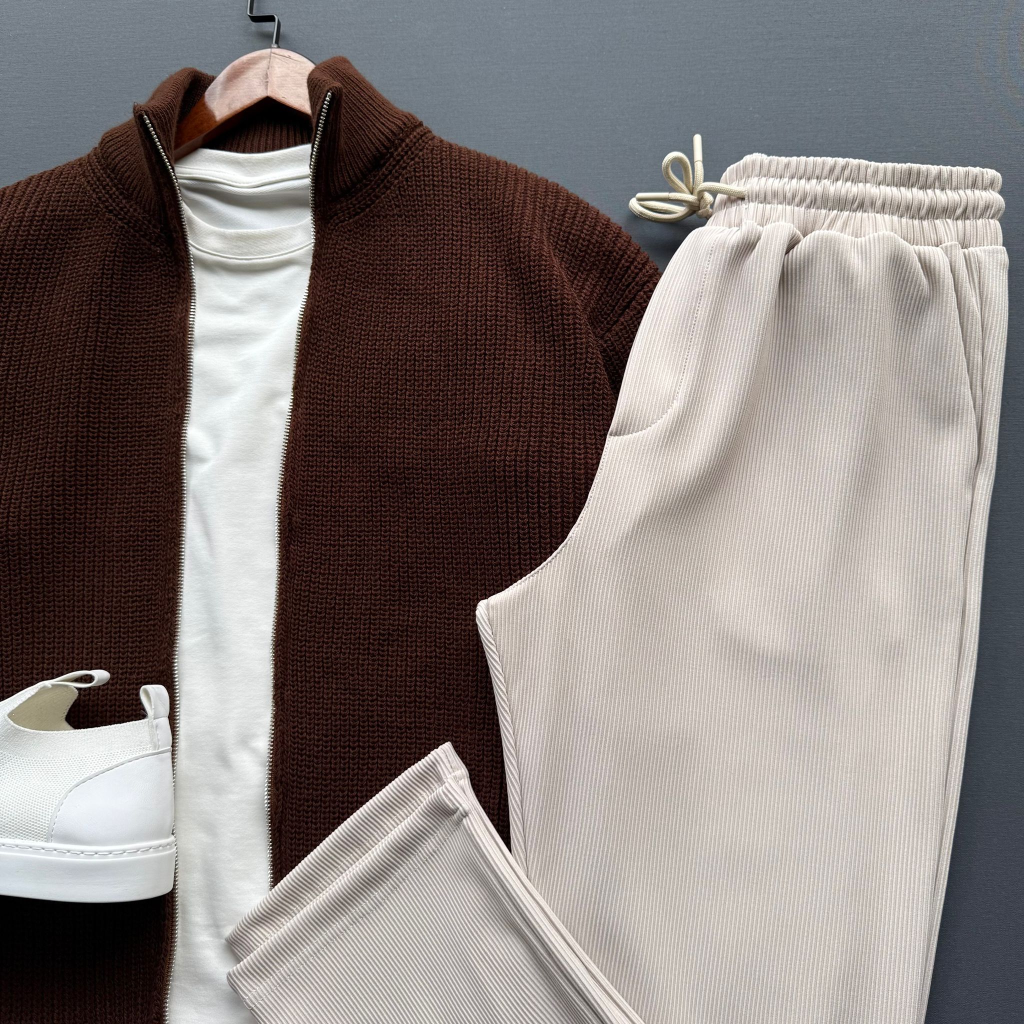 Fermuarlı Selanik Triko Ceket + Baggy Fitilli Pantolon Kombin