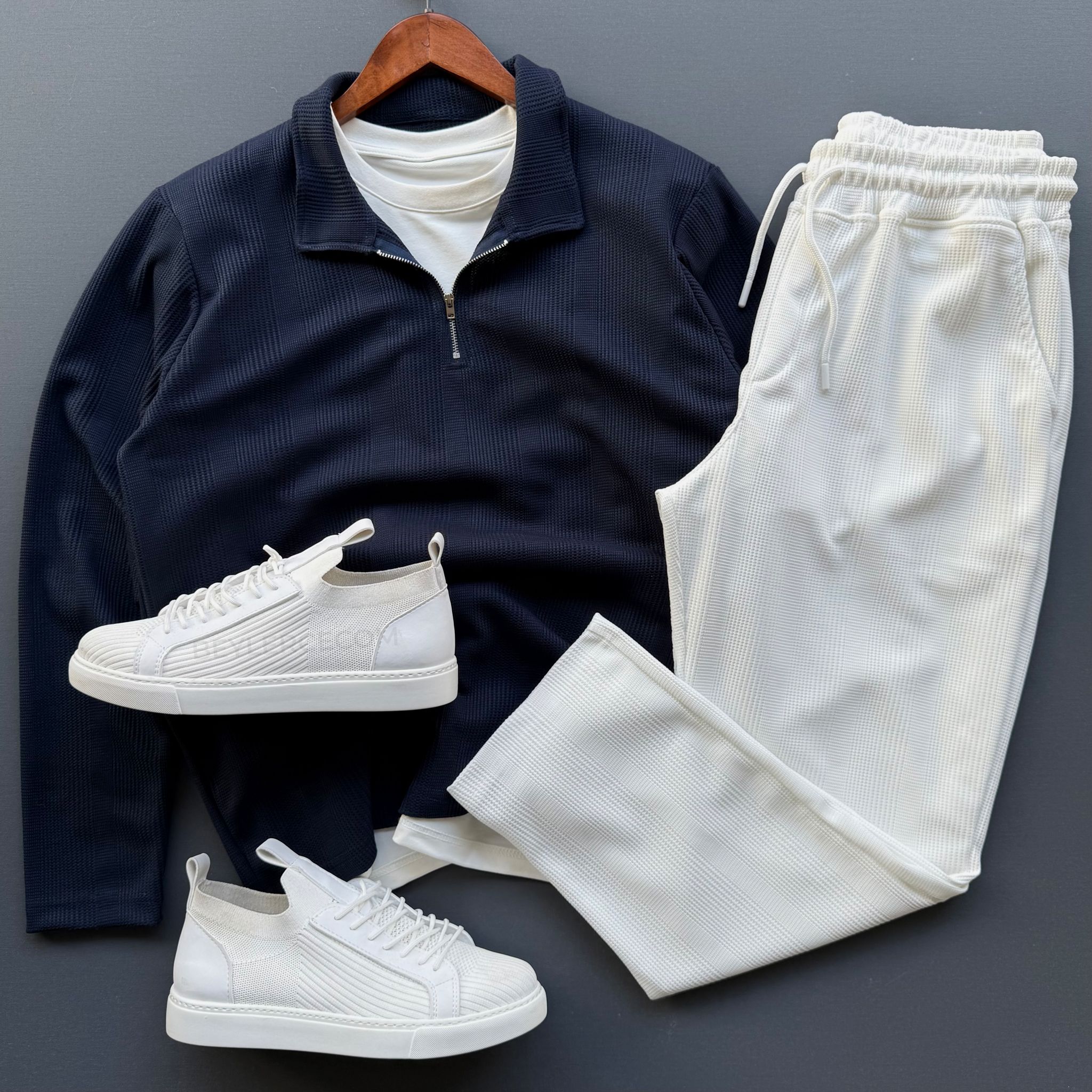 Petek Kumaş Triko + Bagyy Pantolon Kombin