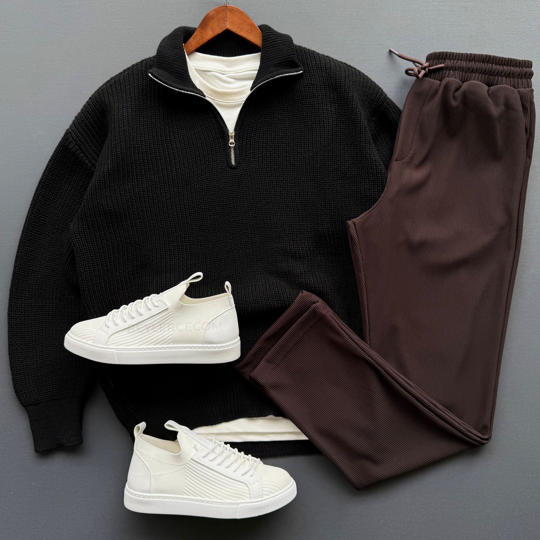 Fermuar Yakalı Selanik Triko Kazak + Baggy Fitilli Pantolon Kombin