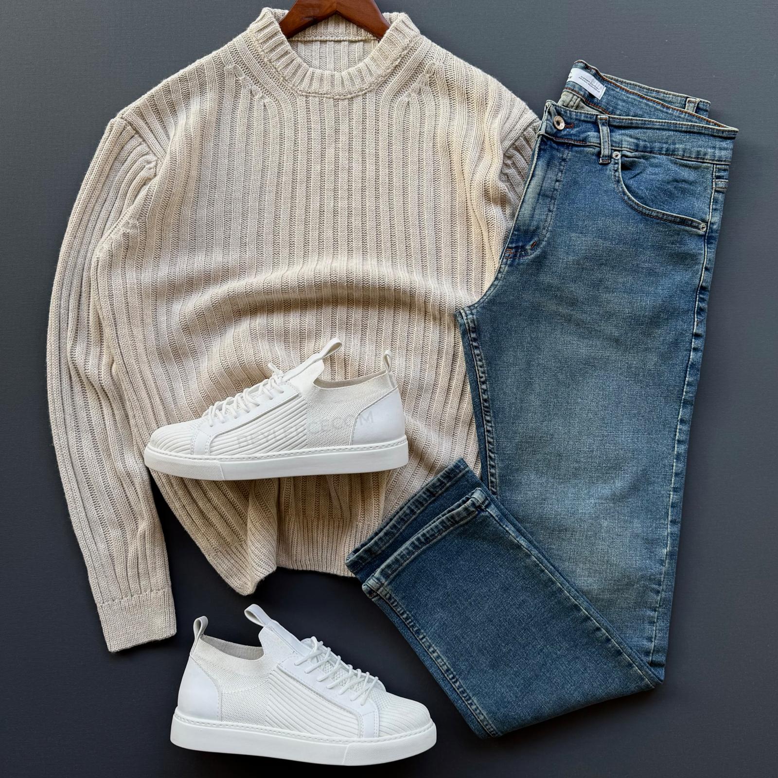 Oversize Selanik Triko Kazak + Regular Fit Kot Pantolon Kombin