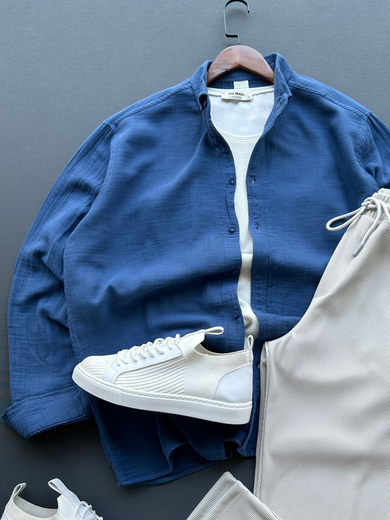 Yıkamalı Oversize Keten Gömlek + Boyfriend Fitilli Pantolon Kombin