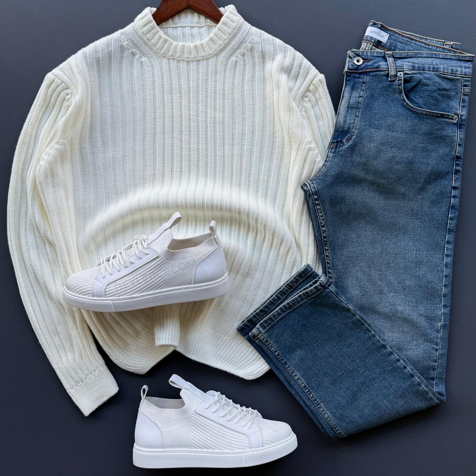 Oversize Selanik Triko Kazak + Regular Fit Kot Pantolon Kombin