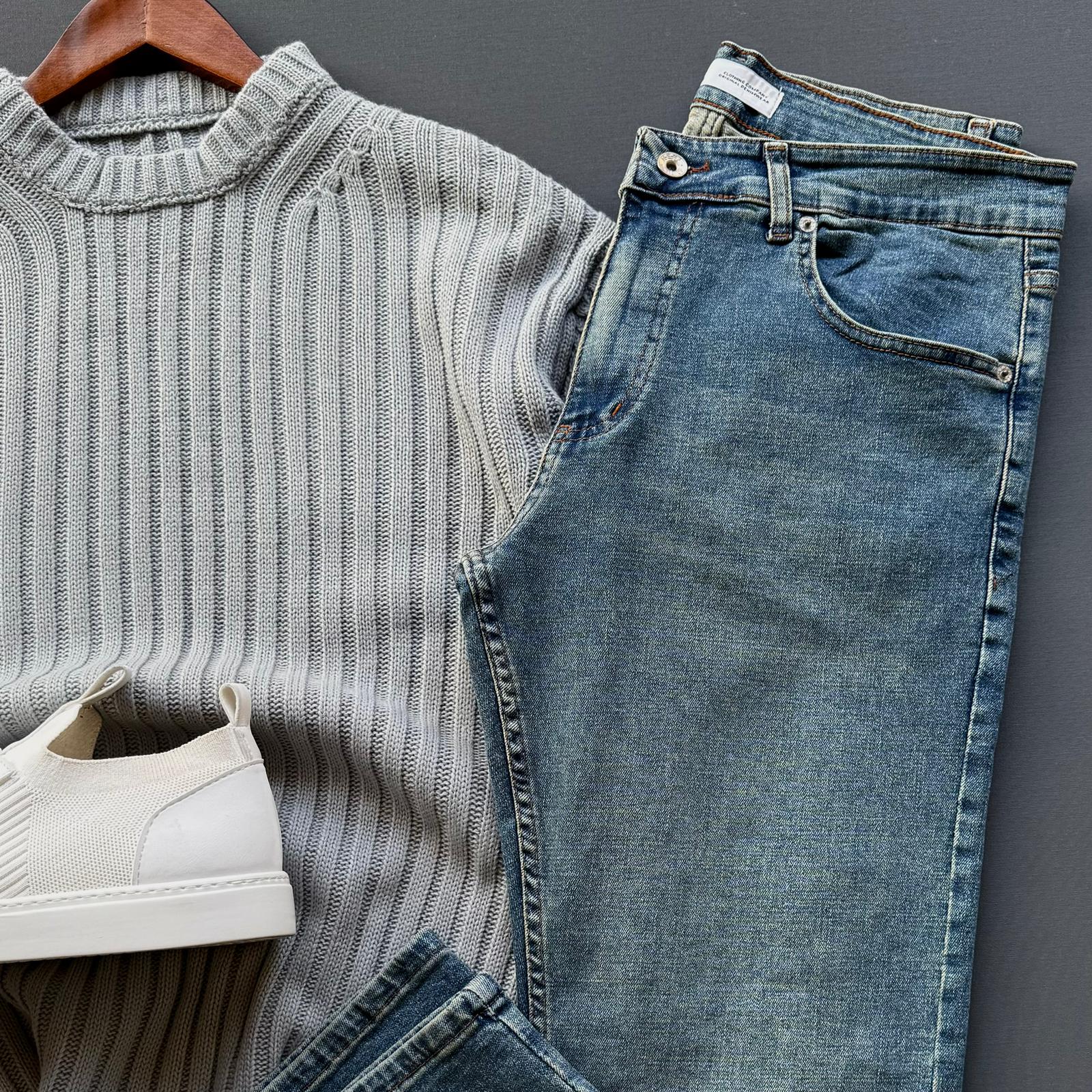 Oversize Selanik Triko Kazak + Regular Fit Kot Pantolon Kombin