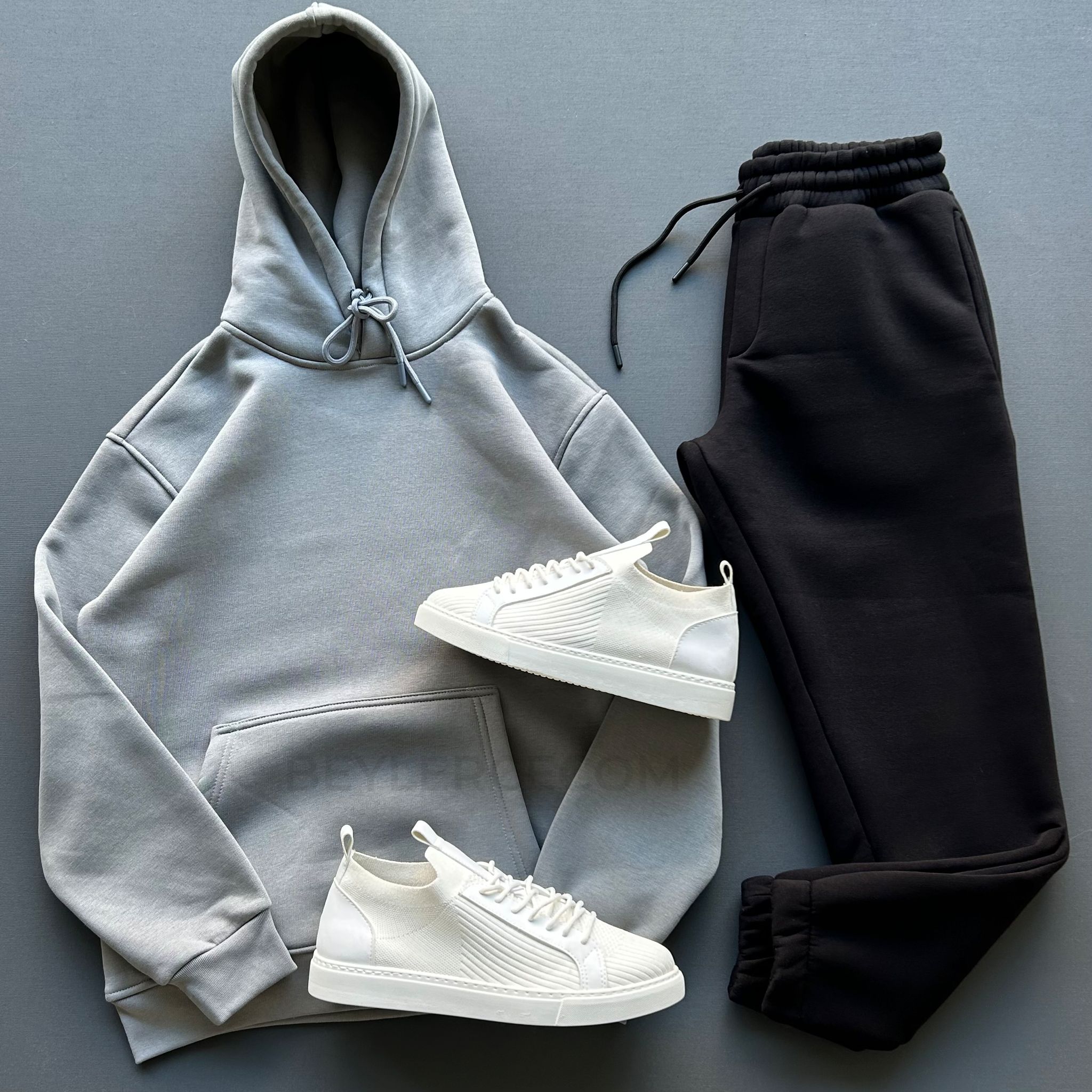 Üç İplik Kapüşonlu Sweat + Eşofman Takım