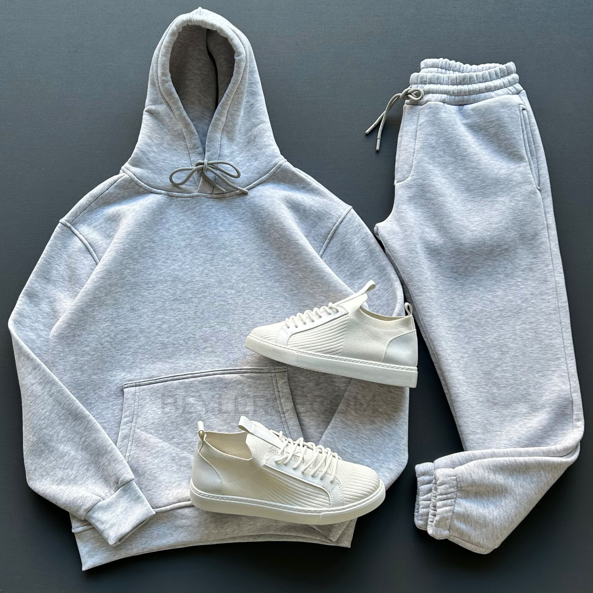 Üç İplik Kapüşonlu Sweat + Eşofman Takım