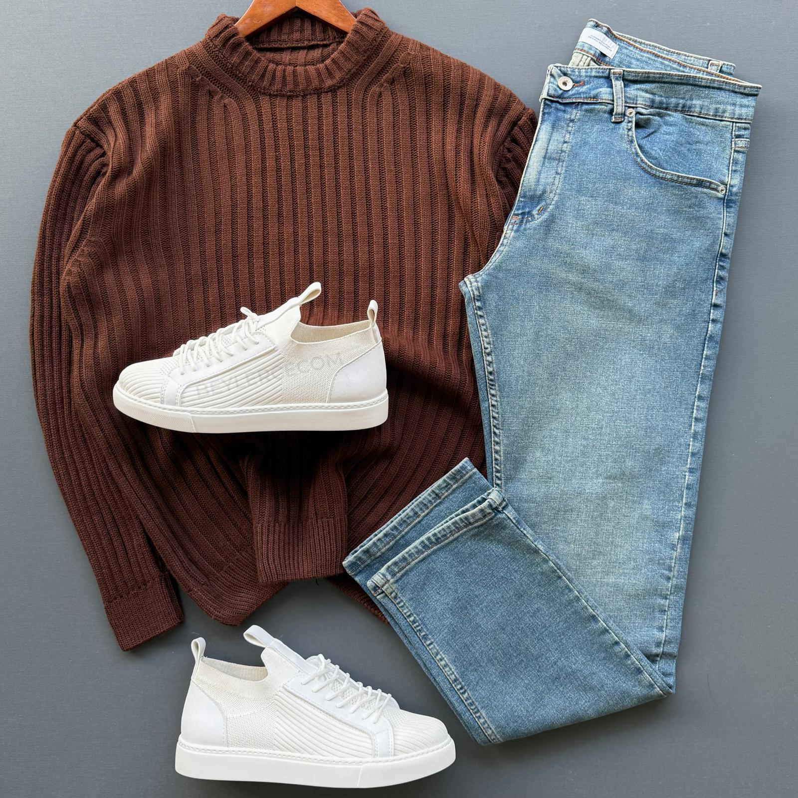 Oversize Selanik Triko Kazak + Regular Fit Kot Pantolon Kombin