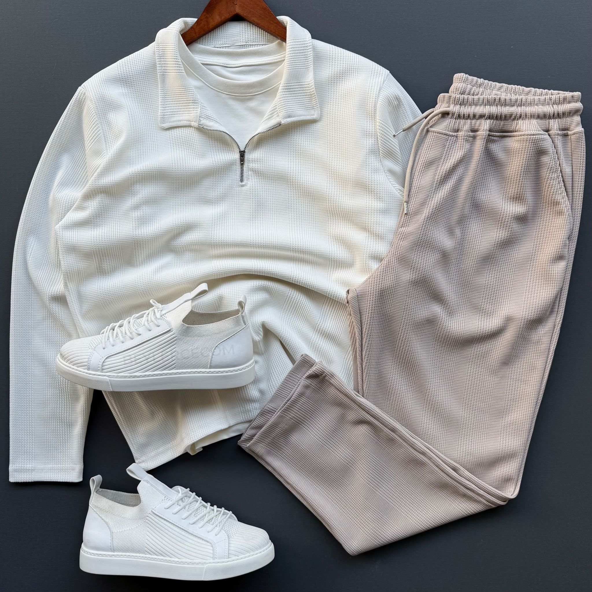 Petek Kumaş Triko + Bagyy Pantolon Kombin