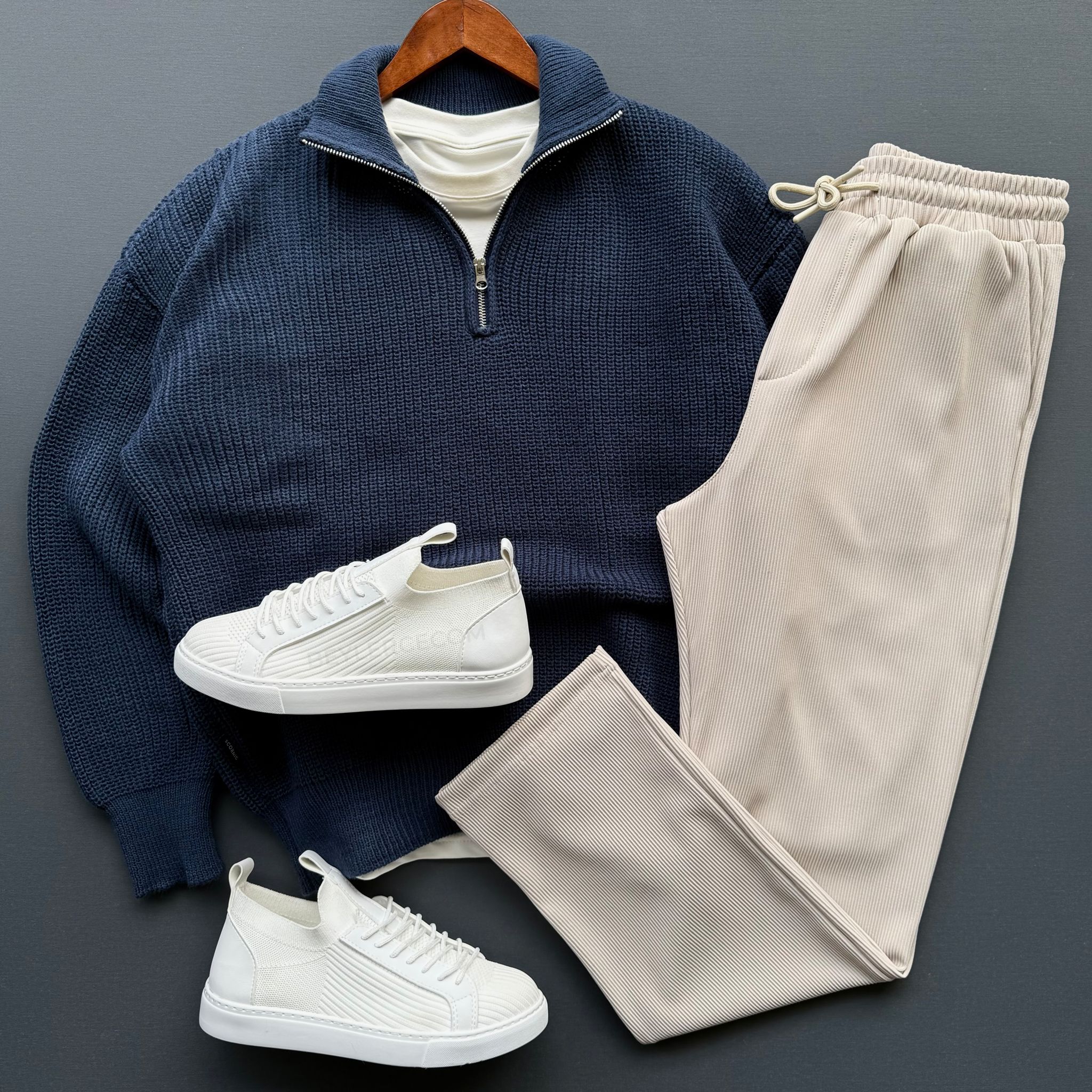 Fermuar Yakalı Selanik Triko Kazak + Baggy Fitilli Pantolon Kombin