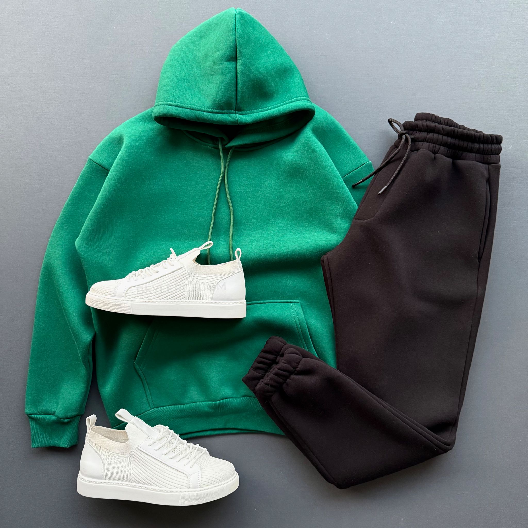 Kanguru Sweatshirt + Lastik Paça Eşofman Kombin