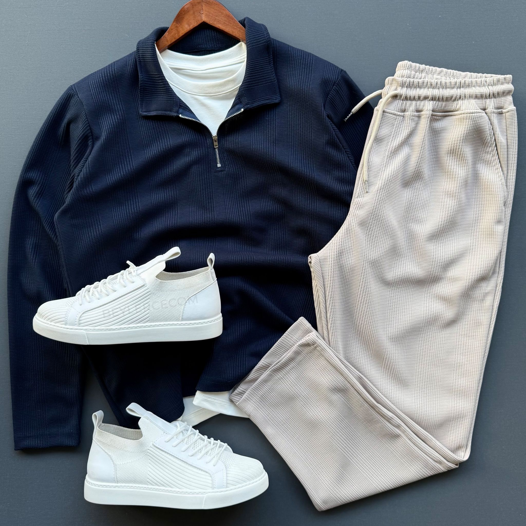 Petek Kumaş Triko + Bagyy Pantolon Kombin