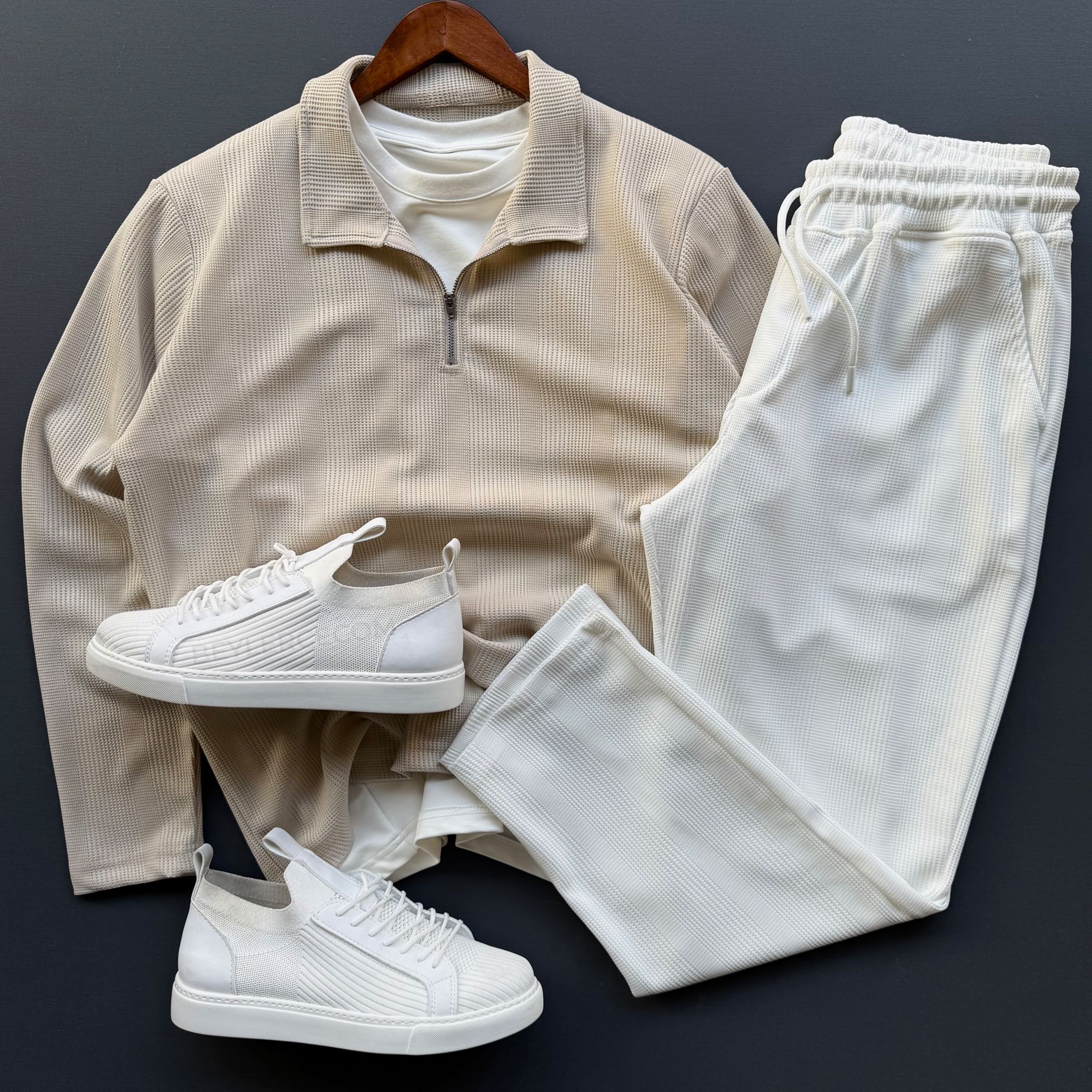 Petek Kumaş Triko + Bagyy Pantolon Kombin