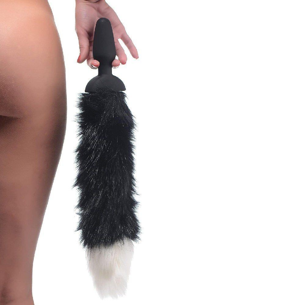 Xr Waggerz Moving And Vibrating Fox Tail Anal Plug