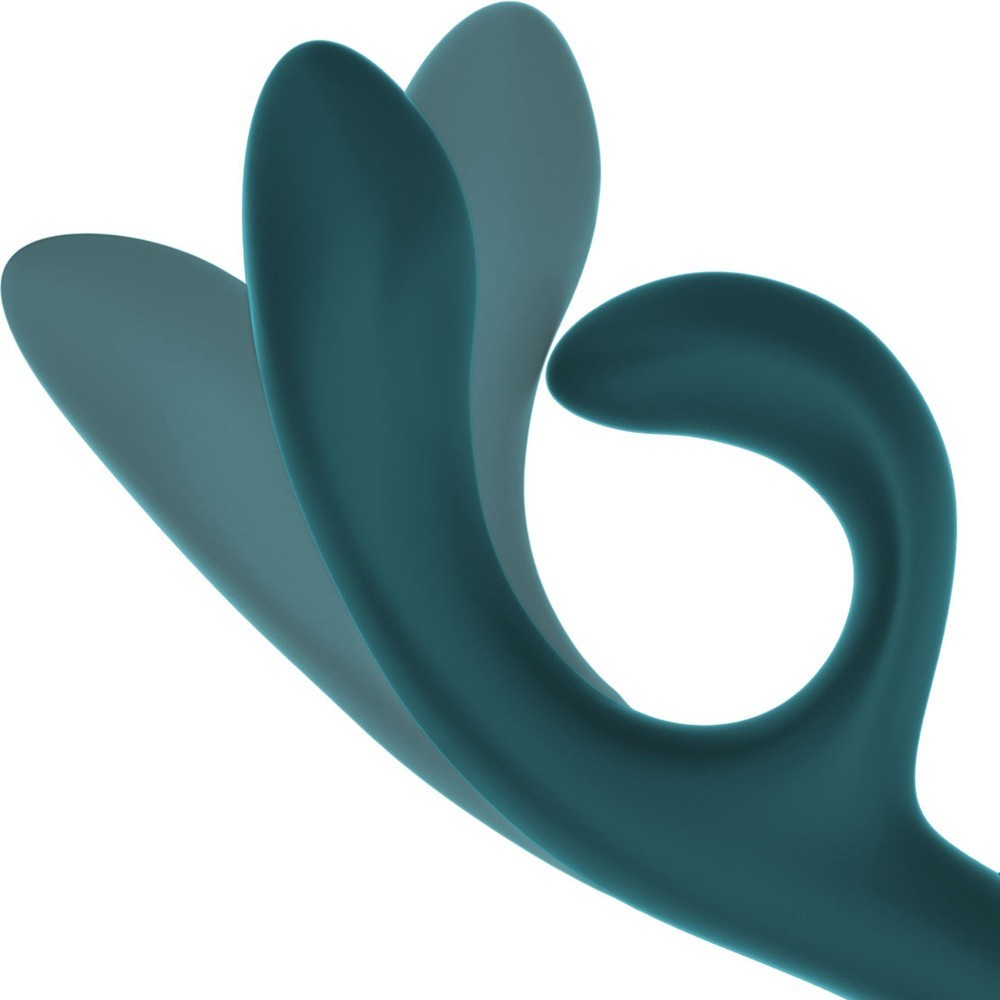 We-Vibe With Nova 2 Vibrator & Pivot Cock Ring Date Night Set