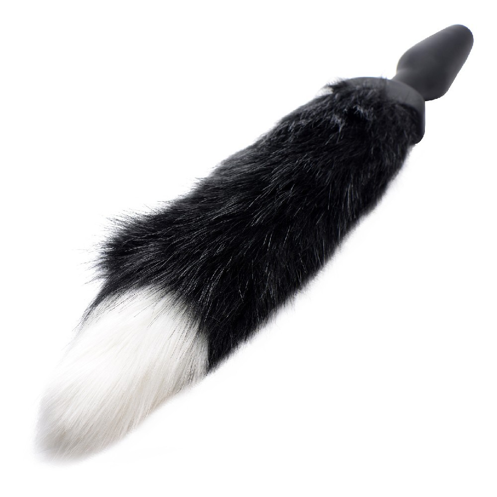 Xr Waggerz Moving And Vibrating Fox Tail Anal Plug