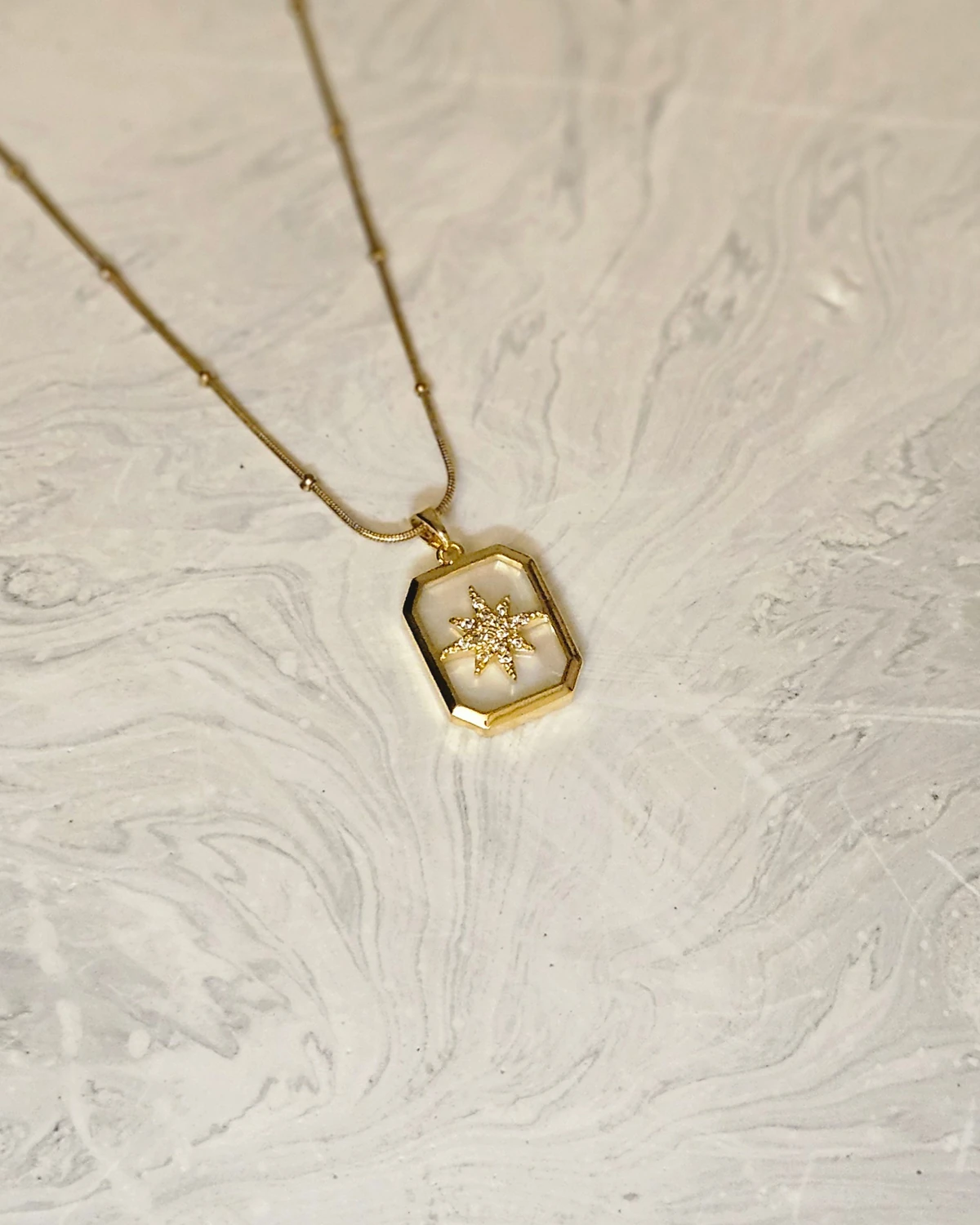 Lumière - Kuzey Yıldızı Altın Rengi Kolye