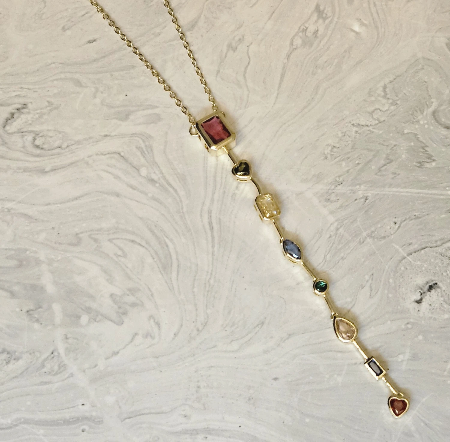 Element Y – 7 Taşlı VIRAL Y Kolye